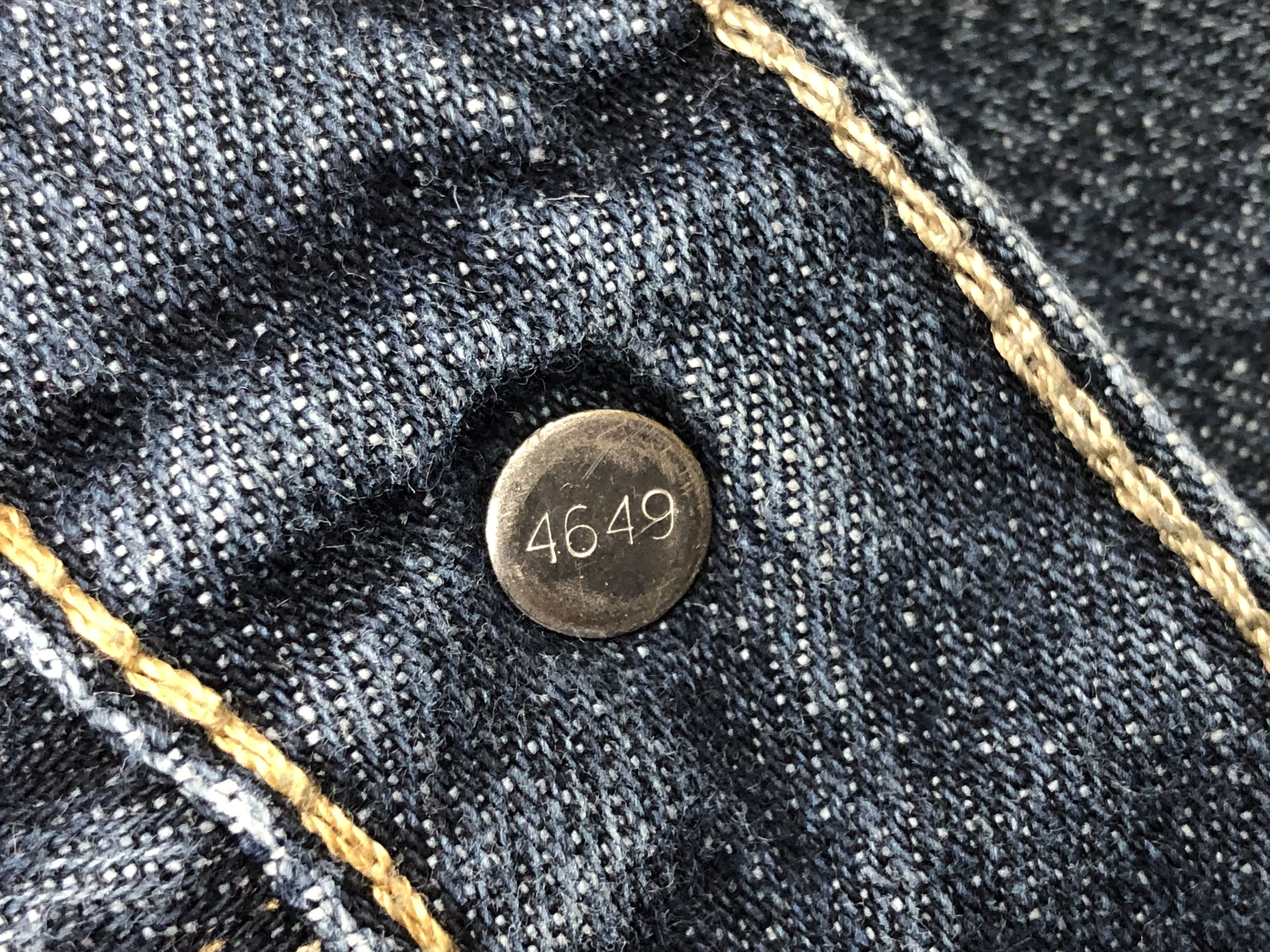 Levi's Vintage Levis 559 Blue Denim Jeans DP1562 Size US 35 - 12 Thumbnail