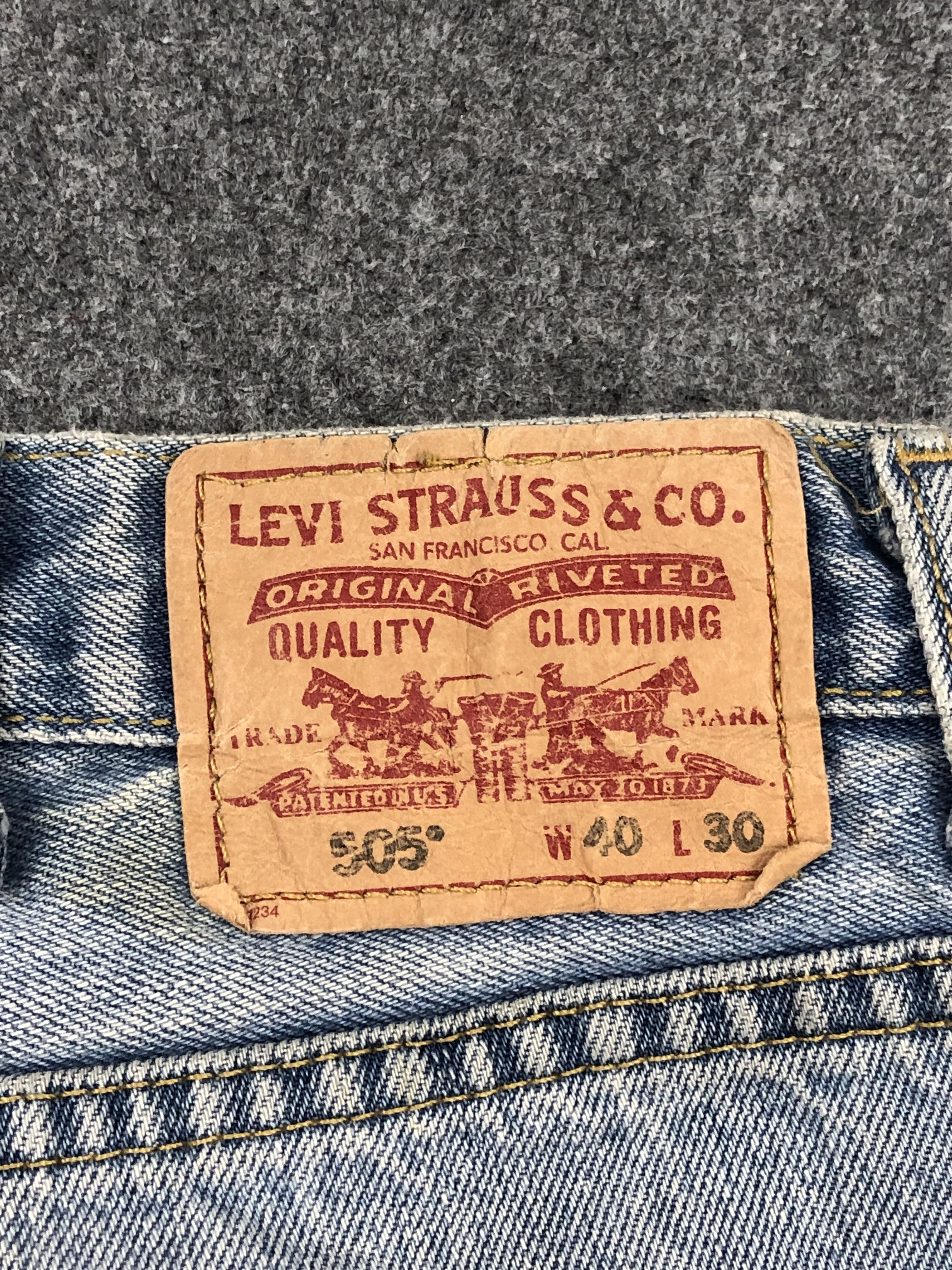 Levi's Vintage Levis 505 Light Wash Jeans DP1579 Size US 40 / EU 56 - 5 Thumbnail