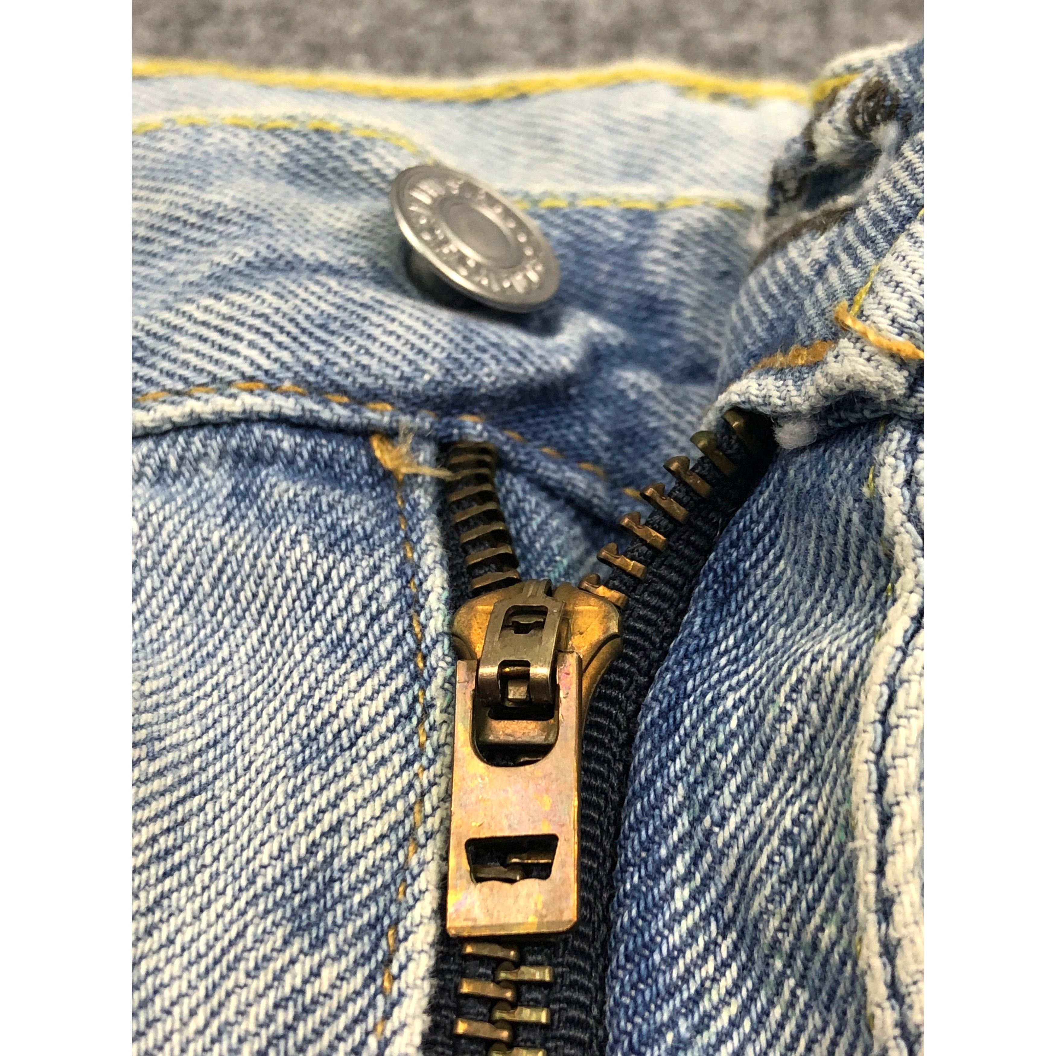 Levi's Vintage Levis 511 Skinny Lightwash Jeans DP0255 Size US 40 / EU 56 - 7 Thumbnail