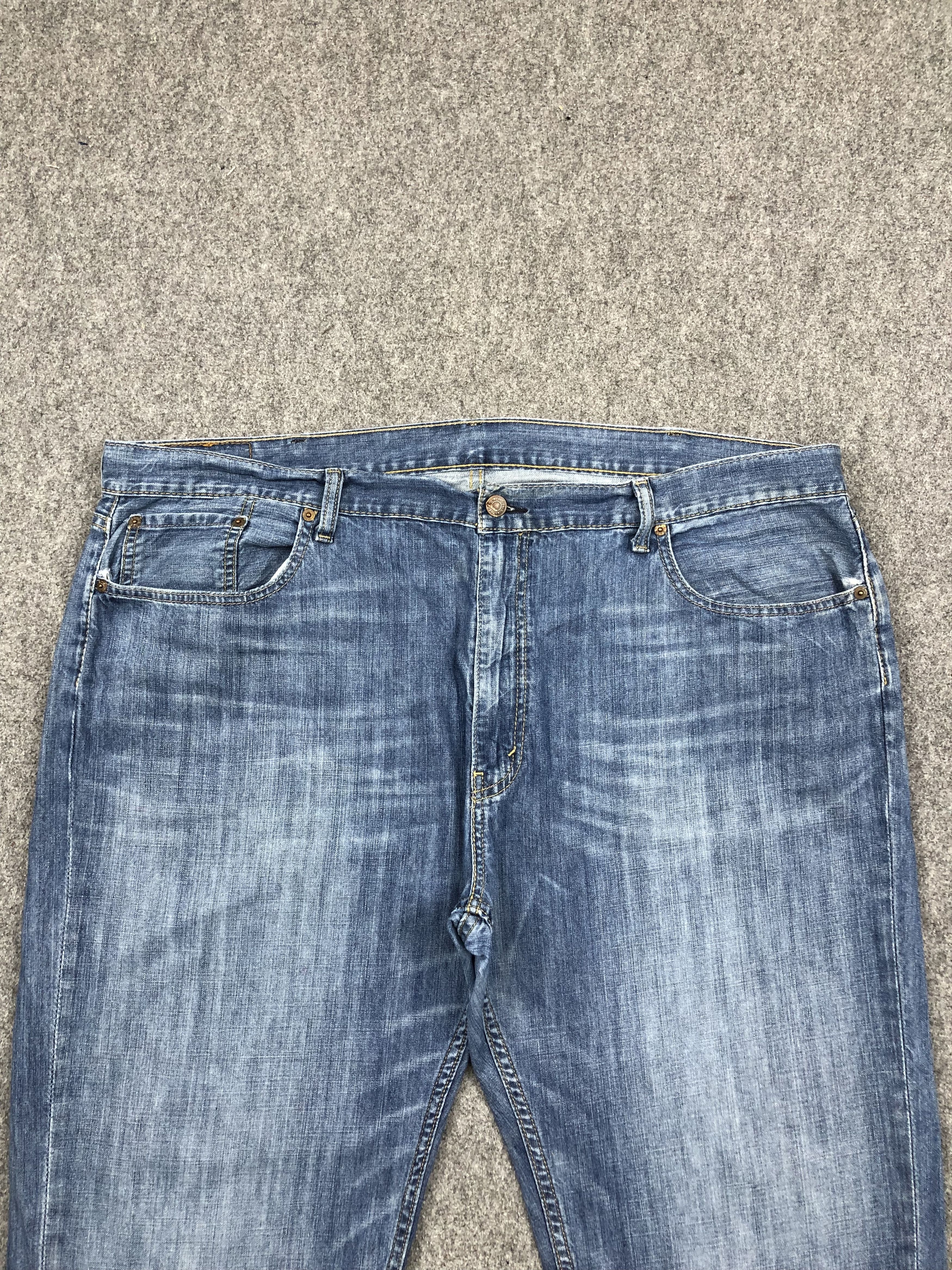 Levi's Vintage Levis 559 Faded Blue Denim DP1614 Size US 44 / EU 60 - 2 Thumbnail