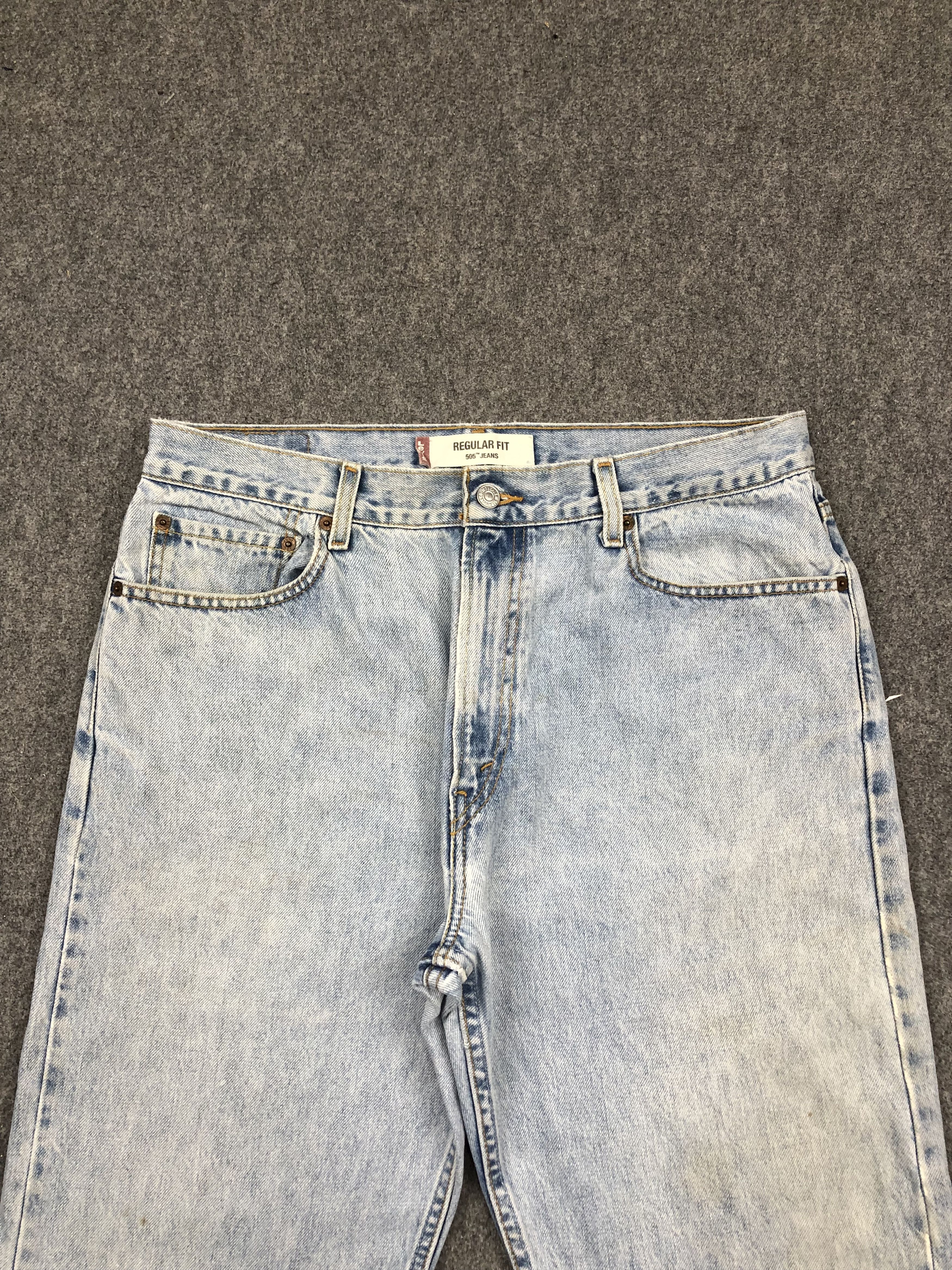 Levi's Vintage Levis 505 Light Wash Jeans DP1617 Size US 36 / EU 52 - 2 Thumbnail