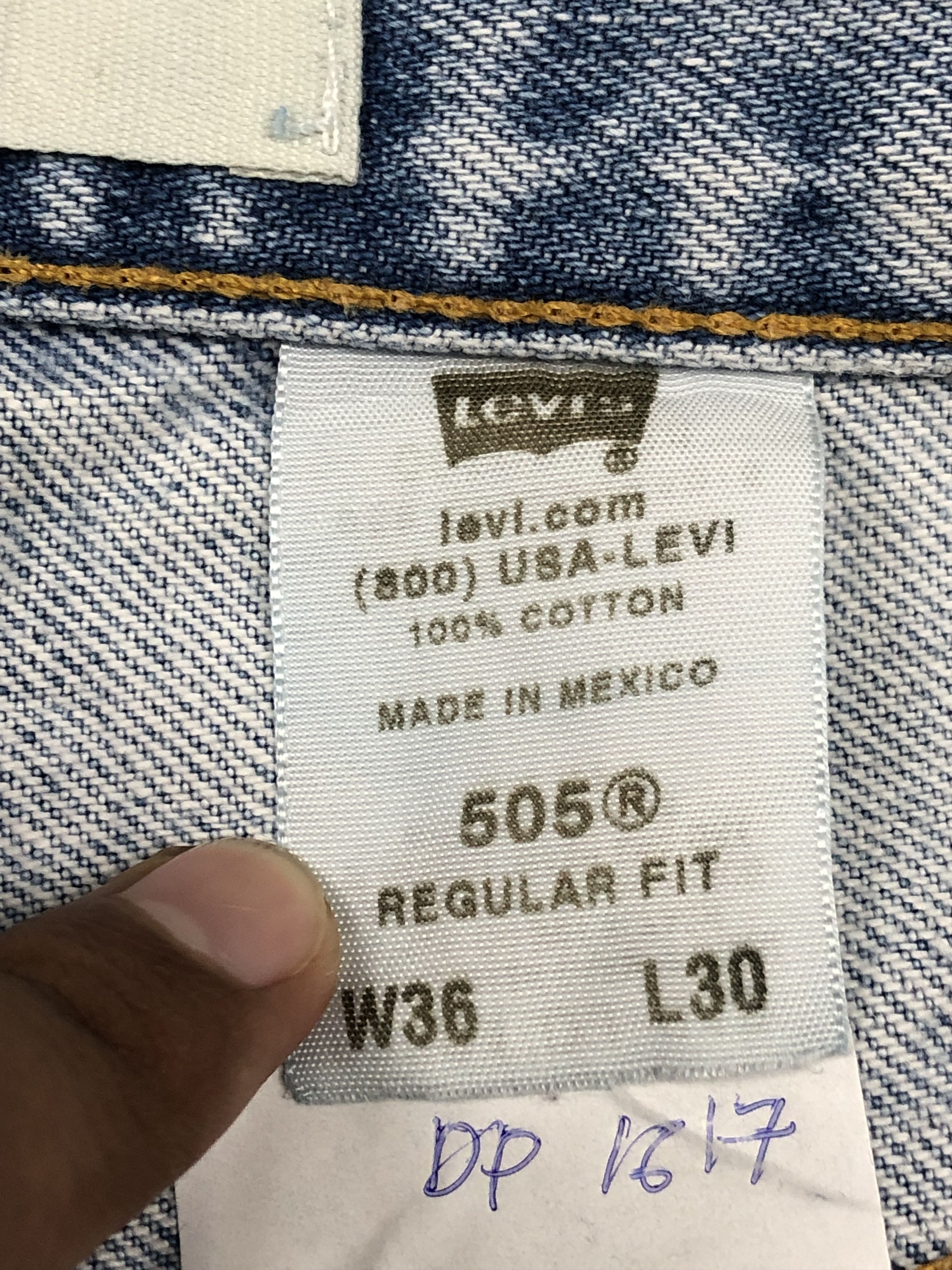Levi's Vintage Levis 505 Light Wash Jeans DP1617 Size US 36 / EU 52 - 7 Thumbnail