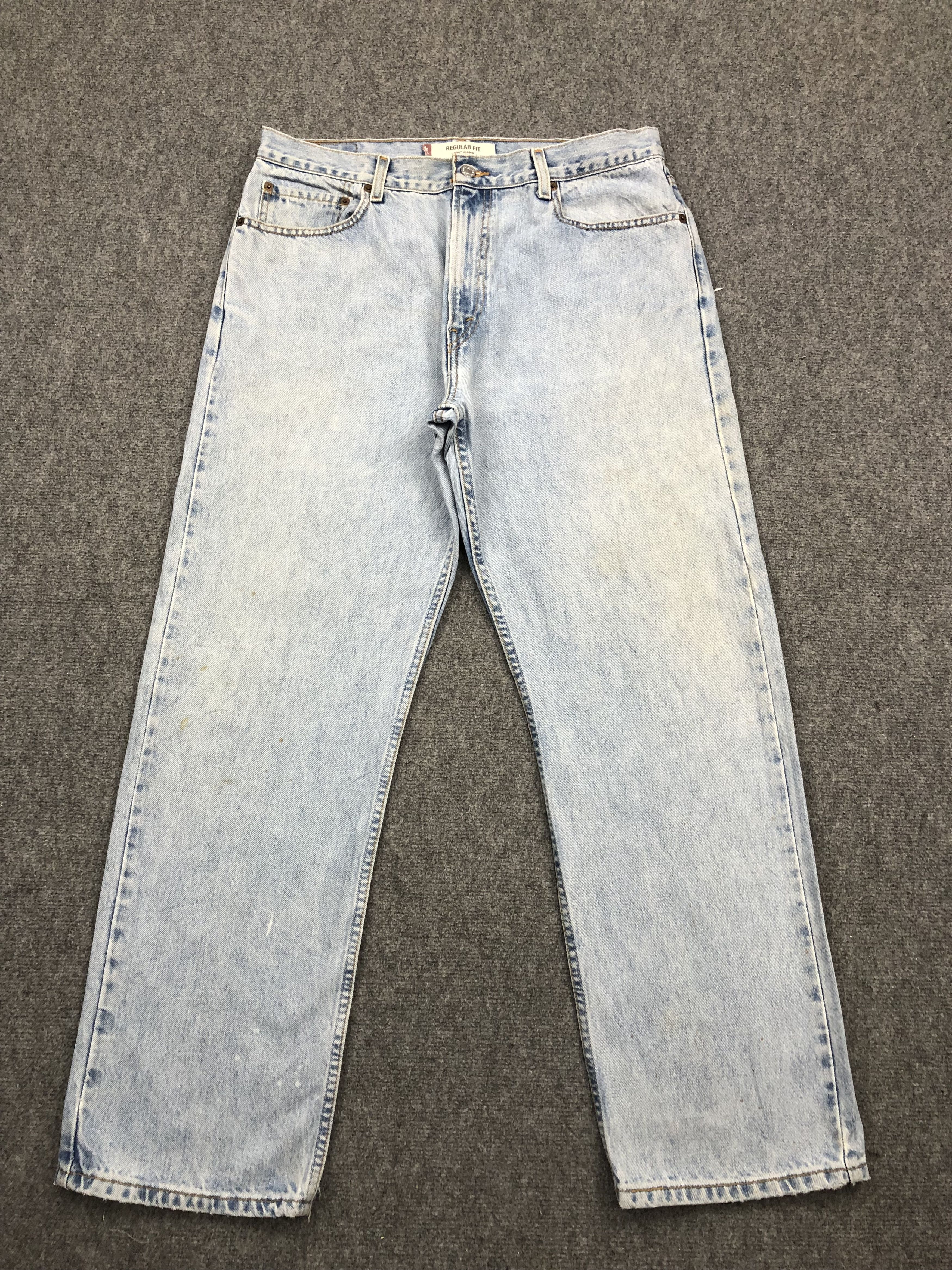 Levi's Vintage Levis 505 Light Wash Jeans DP1617 Size US 36 / EU 52 - 1 Thumbnail