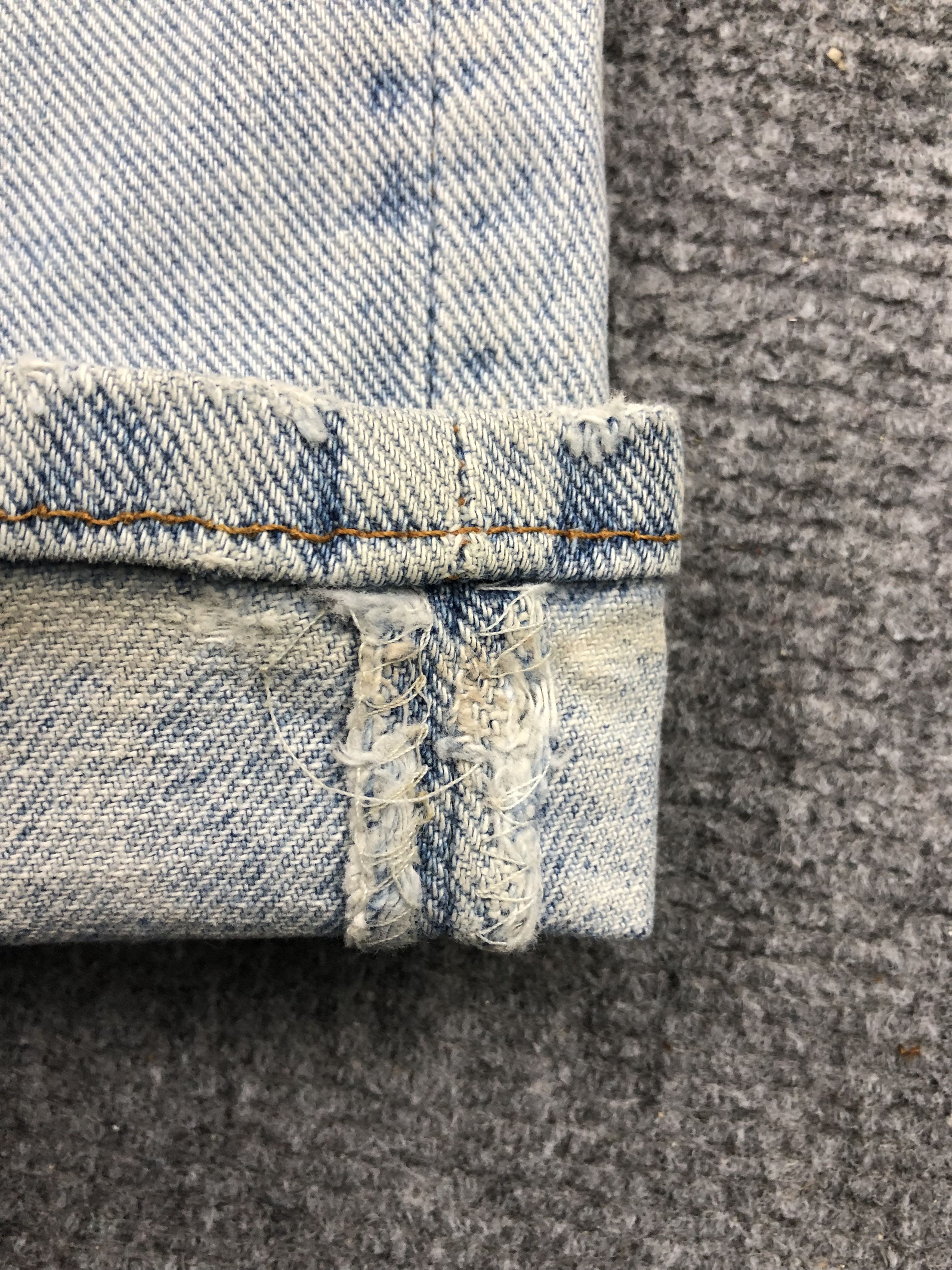 Levi's Vintage 90s Levis 550 Light Wash Jeans DP1620 Size US 35 - 9 Thumbnail