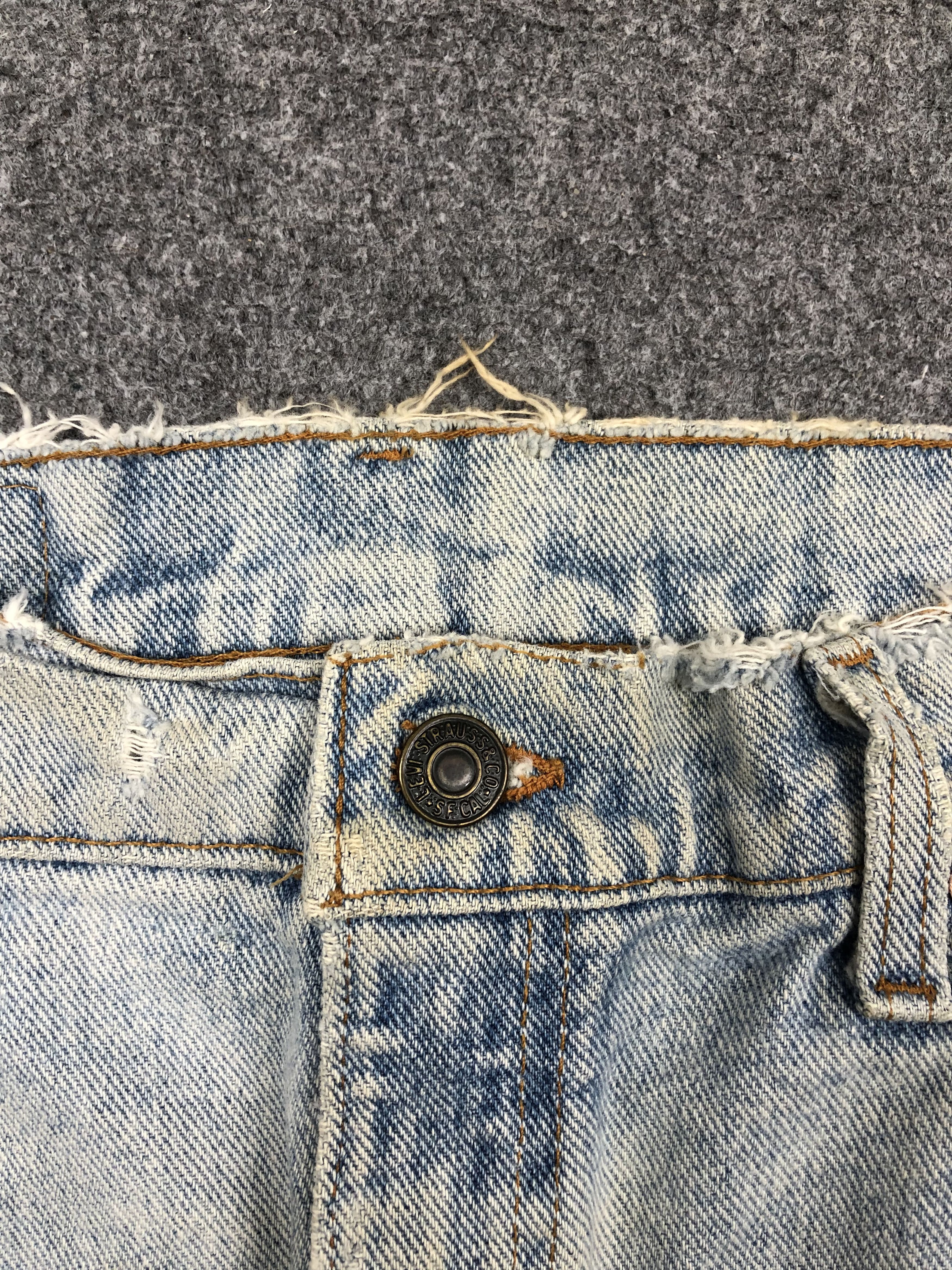 Levi's Vintage 90s Levis 550 Light Wash Jeans DP1620 Size US 35 - 10 Thumbnail