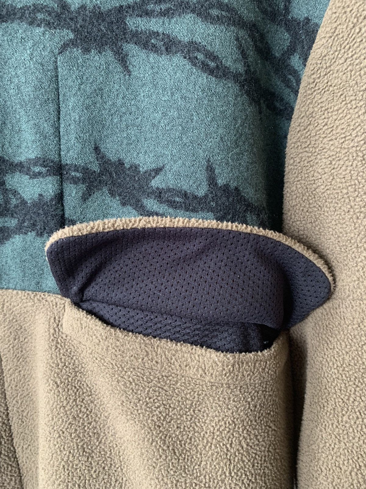 Jun Takahashi Undercover UNDAKOVRIST AW96 “Wire” Barbed Wire Fleece Jacket Size US M / EU 48-50 / 2 - 9 Thumbnail