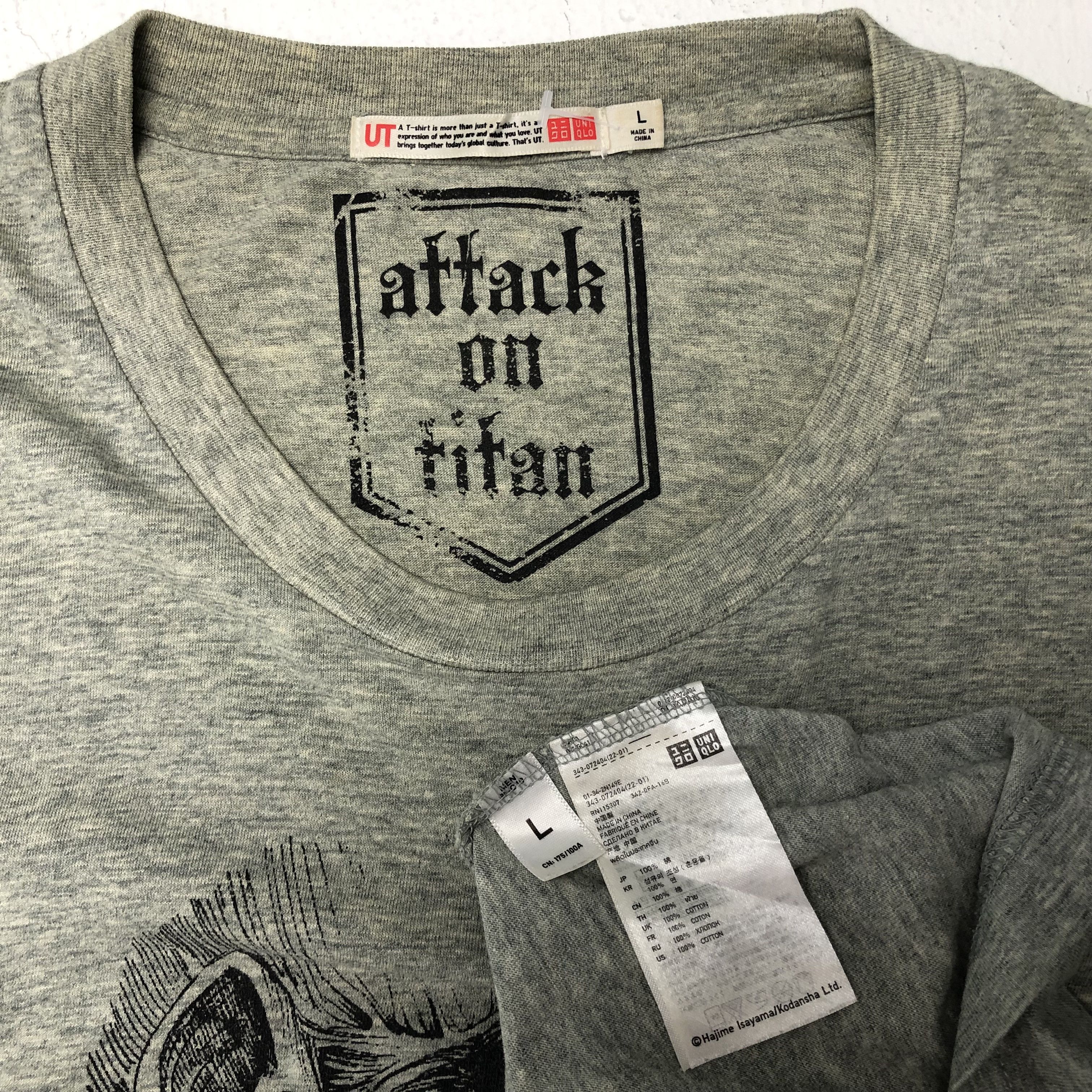 Anime × Japanese Brand × Vintage Vintage Attack Of Titan Anima Japan Design Tshirt Size US L / EU 52-54 / 3 - 4 Thumbnail