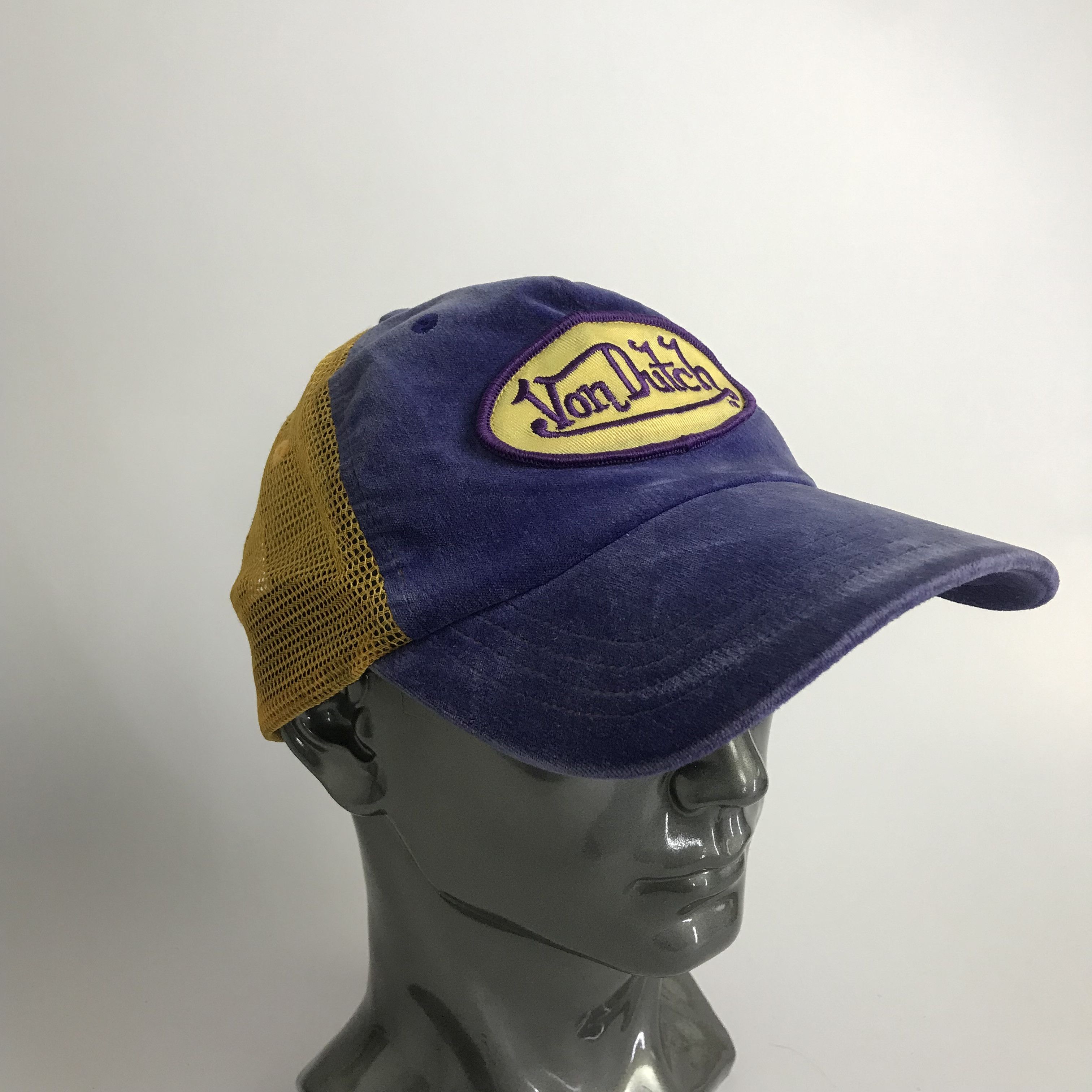 Logo Velvet Trucker Cap by Von Dutch - 28,95 €