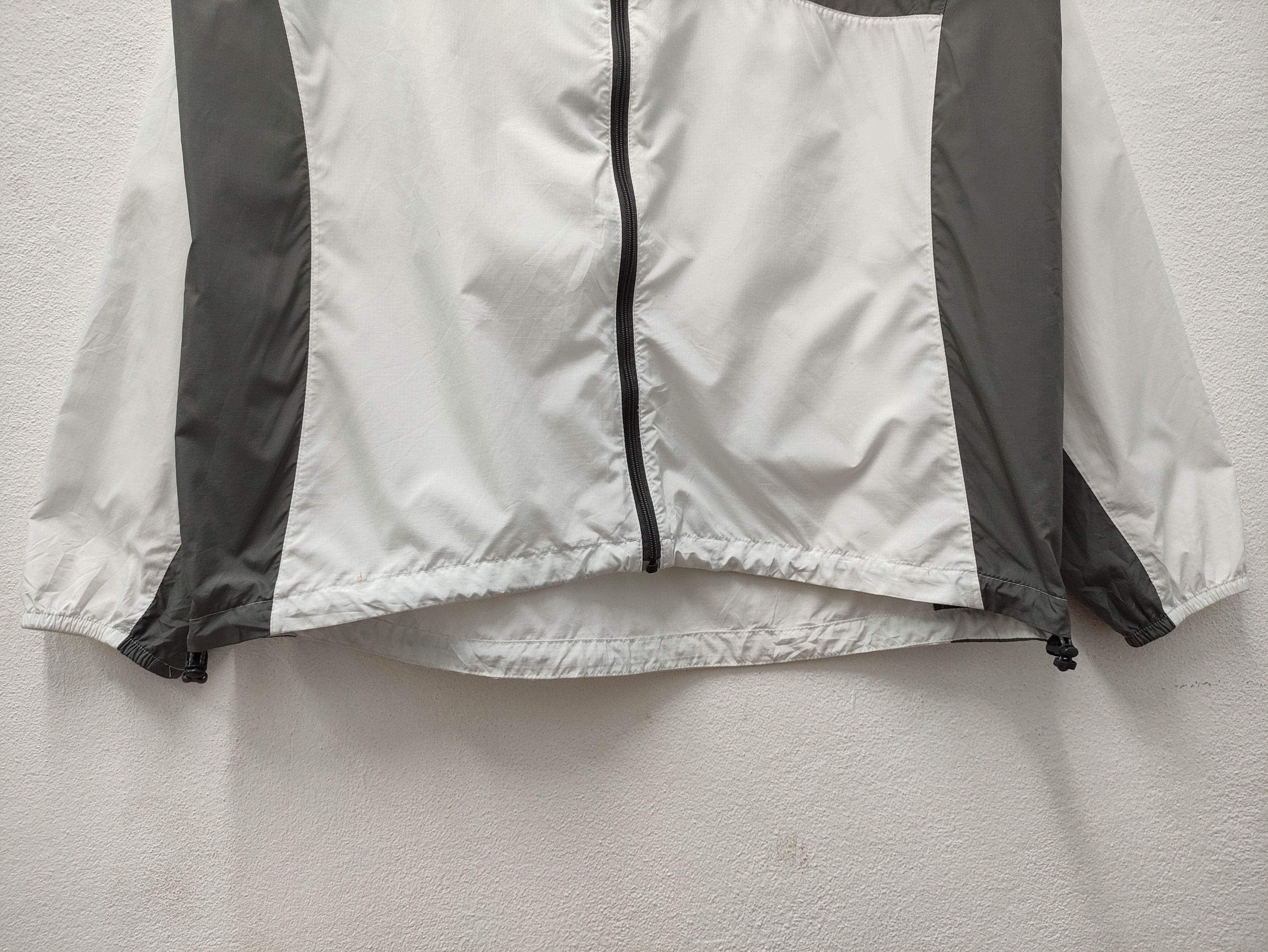 The North Face THE NORTH FACE MEN'S L HOODIE WINDBREAKER Size US L / EU 52-54 / 3 - 3 Thumbnail