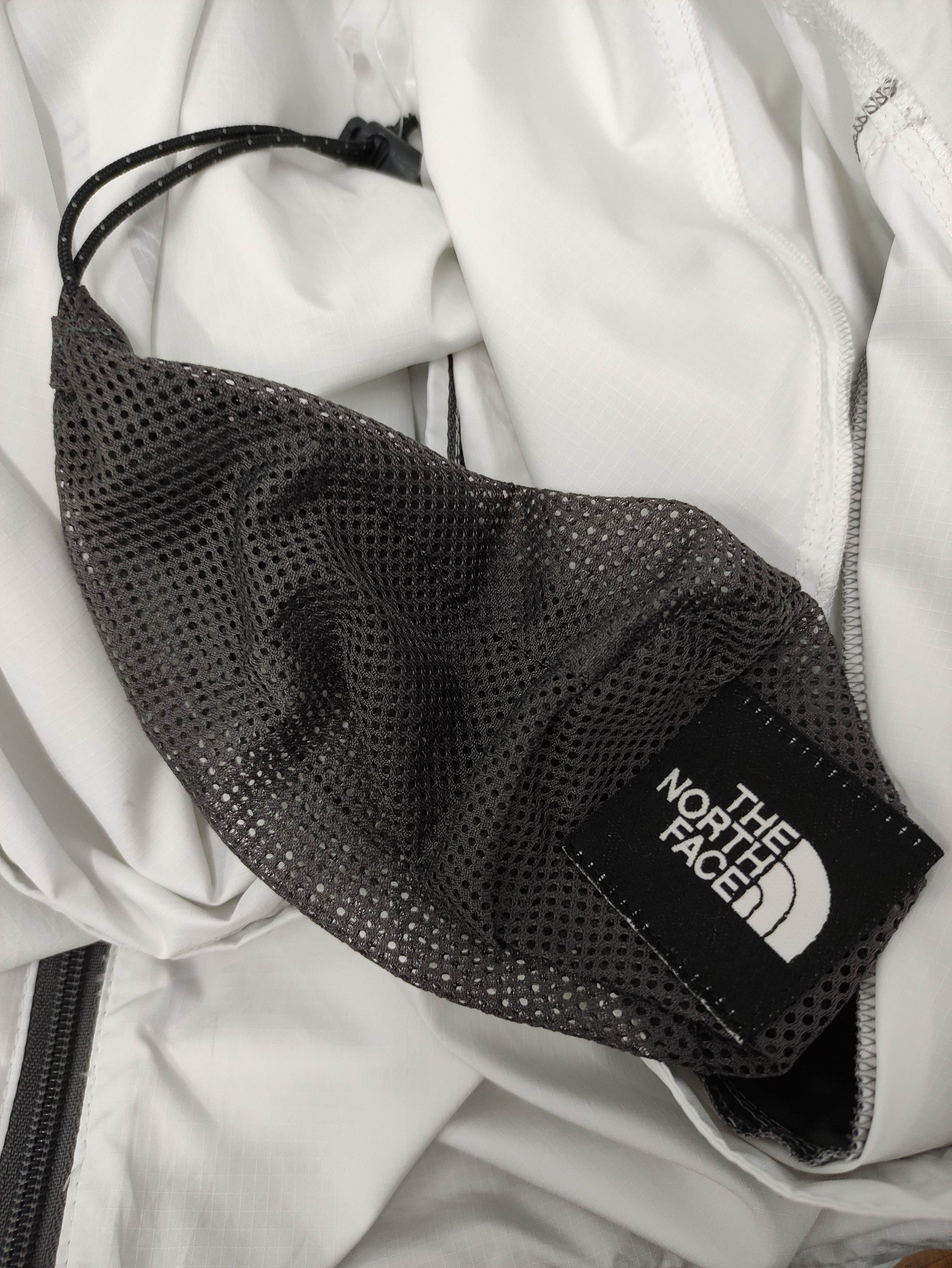 The North Face THE NORTH FACE MEN'S L HOODIE WINDBREAKER Size US L / EU 52-54 / 3 - 9 Thumbnail