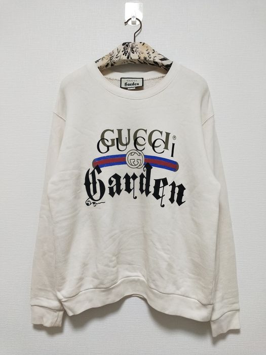 Gucci hotsell garden sweatshirt