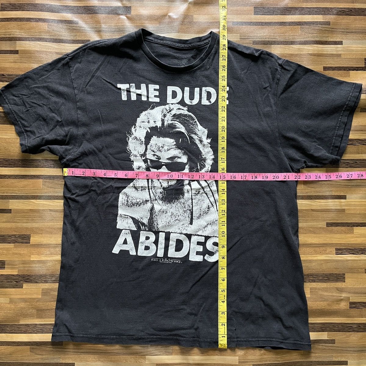 Universal Studios × Vintage Vintage Y2K Movie TShirt The Dude Abides Big Lebowski Size US L / EU 52-54 / 3 - 4 Thumbnail