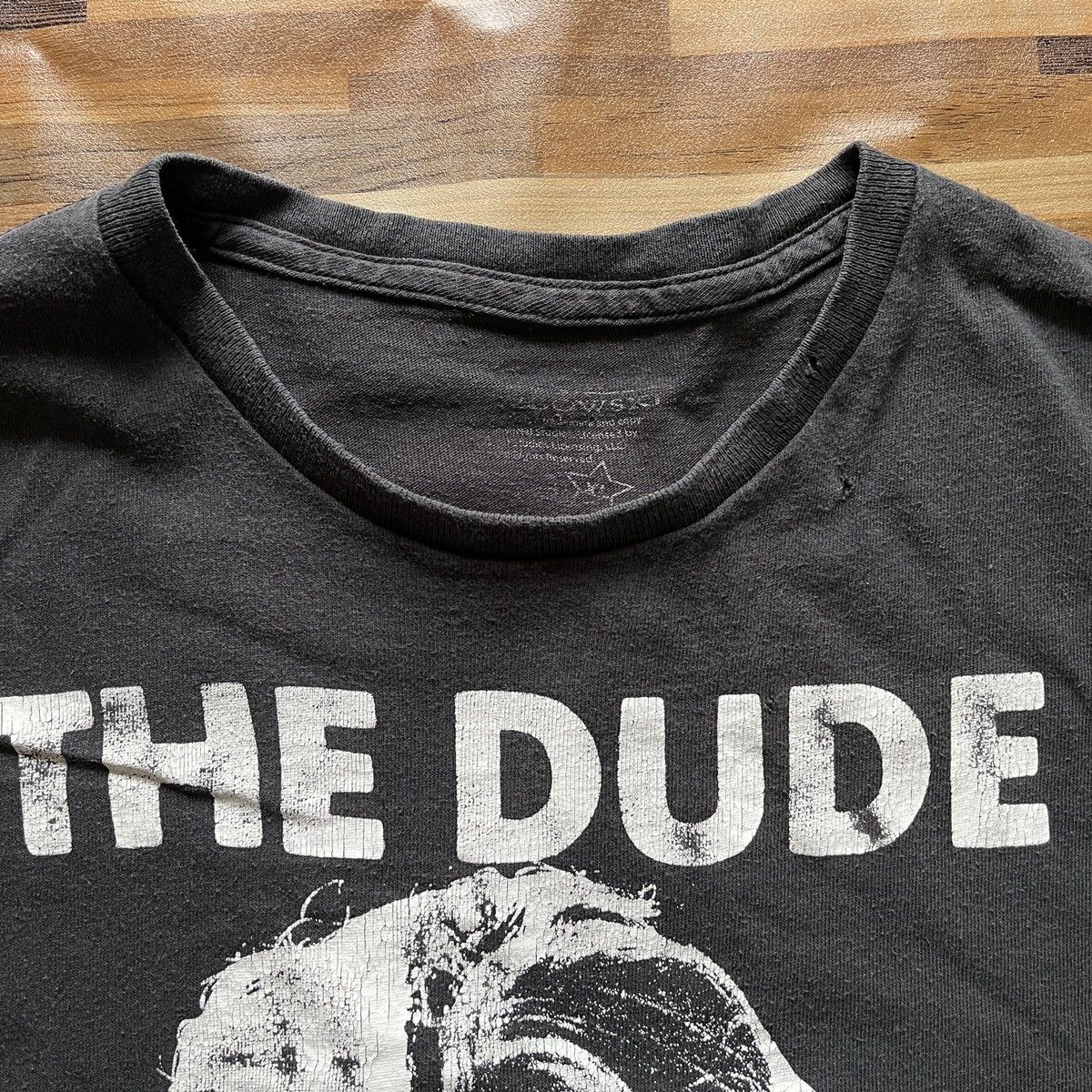 Universal Studios × Vintage Vintage Y2K Movie TShirt The Dude Abides Big Lebowski Size US L / EU 52-54 / 3 - 6 Thumbnail