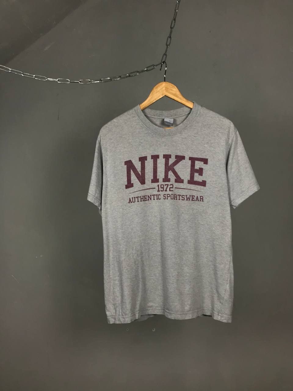 Nike × Vintage Nike swoosh streetwear vintage center logo tee Size US S / EU 44-46 / 1 - 1 Thumbnail