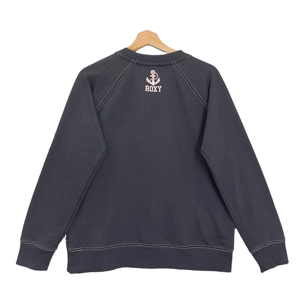 Vintage Vintage Roxy Big Logo Embroidered Sweatshirt Size M Size US M / EU 48-50 / 2 - 8 Thumbnail