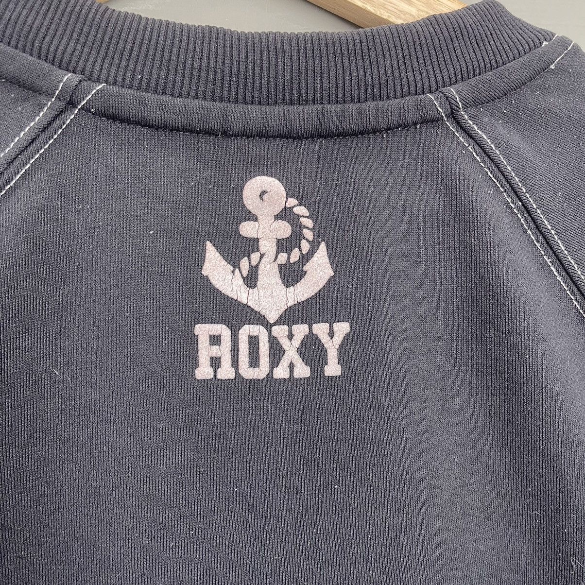 Vintage Vintage Roxy Big Logo Embroidered Sweatshirt Size M Size US M / EU 48-50 / 2 - 9 Thumbnail