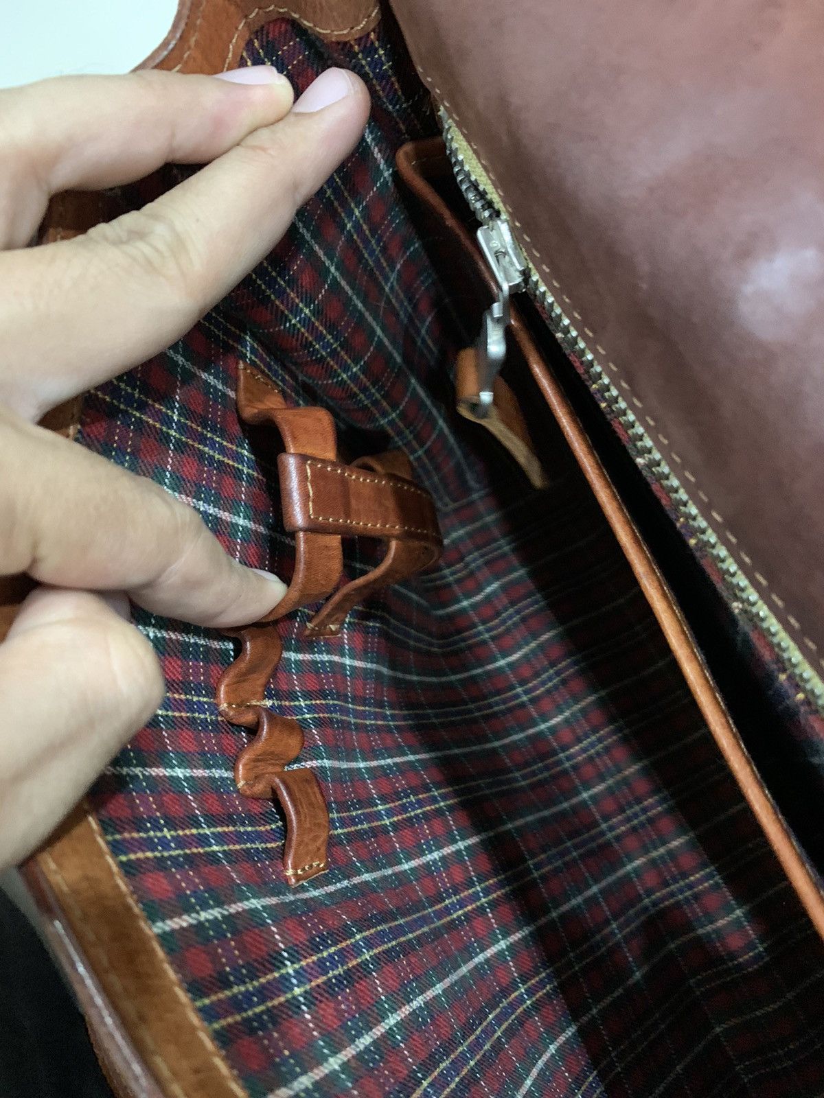 Designer × Japanese Brand × Leather VOLKER LANG PURE LEATHER ADJUSTABLE SLING BAG Size ONE SIZE - 9 Thumbnail