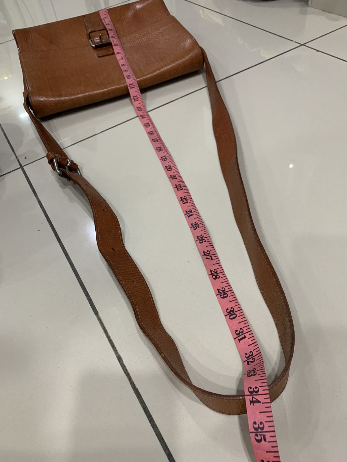 Designer × Japanese Brand × Leather VOLKER LANG PURE LEATHER ADJUSTABLE SLING BAG Size ONE SIZE - 13 Thumbnail