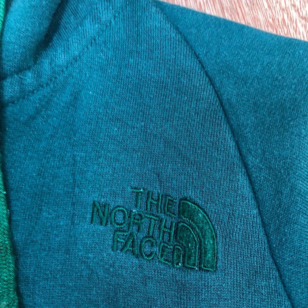 The North Face The North Face Green Small Logo Sweater hoodie #H314 Size L / US 10 / IT 46 - 15 Thumbnail