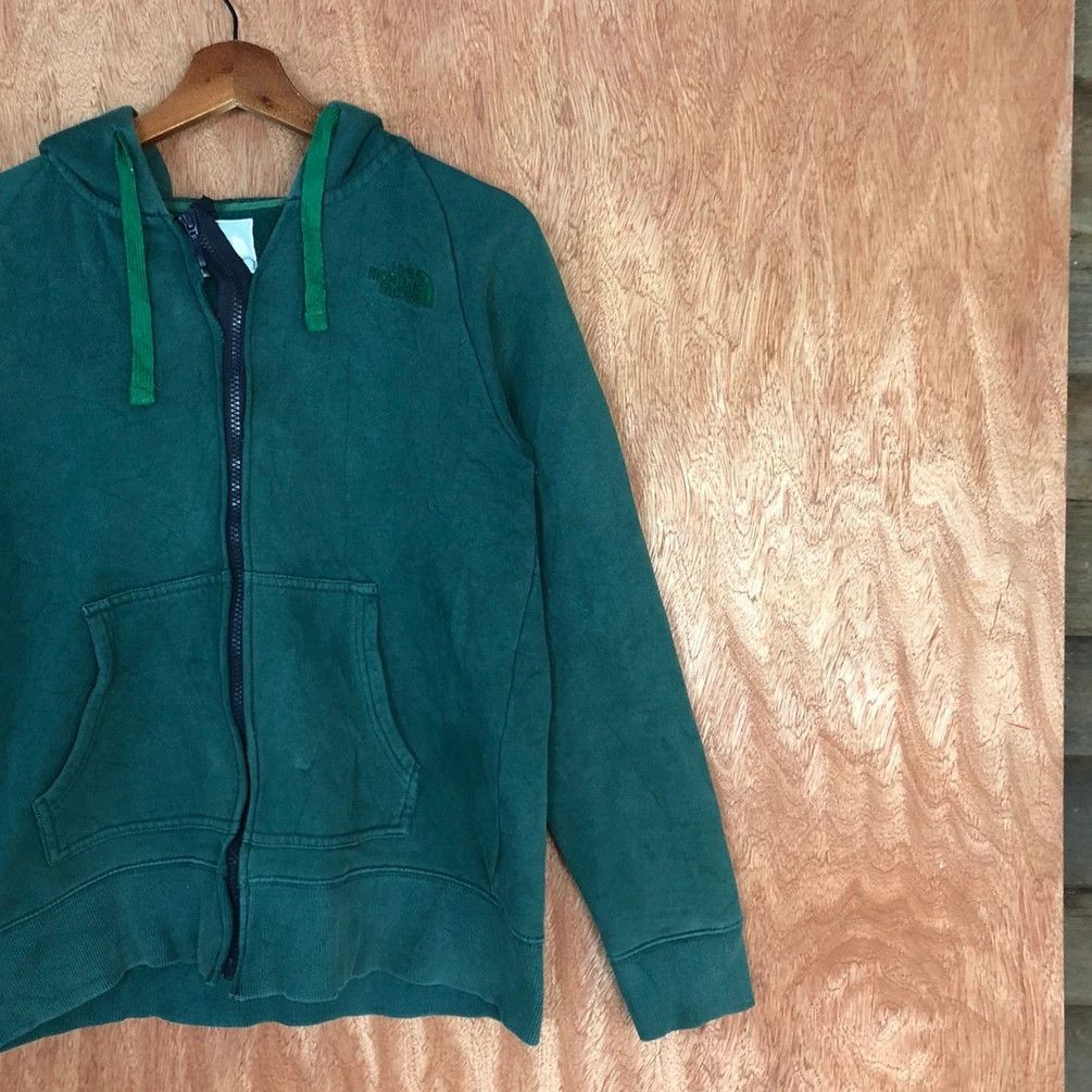 The North Face The North Face Green Small Logo Sweater hoodie #H314 Size L / US 10 / IT 46 - 10 Thumbnail