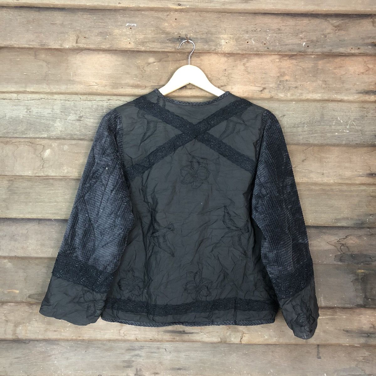 Homespun Knitwear Japan embroidered flower art knitwear Cardigan #H355 Size US M / EU 48-50 / 2 - 9 Thumbnail