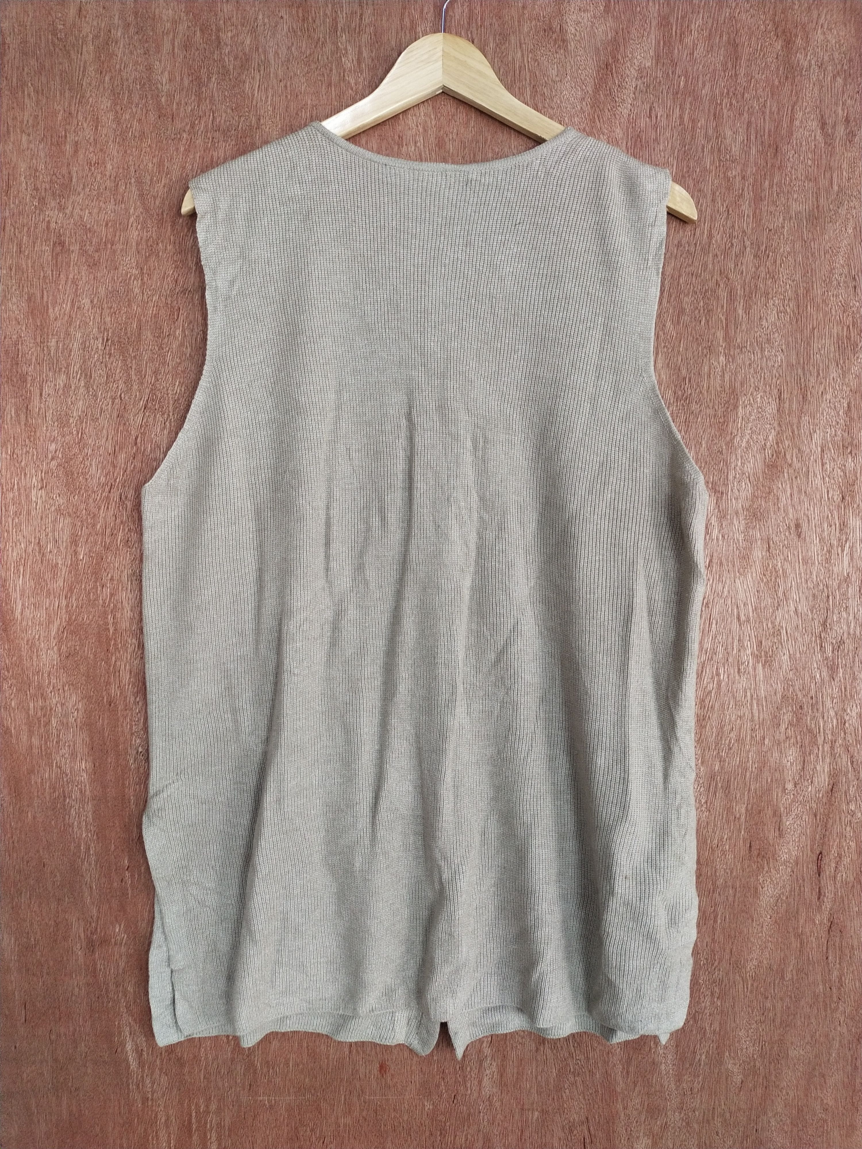 Vintage Caraocruz light brown sleeveless cardigan knitwearn #S171 Size US XL / EU 56 / 4 - 9 Thumbnail
