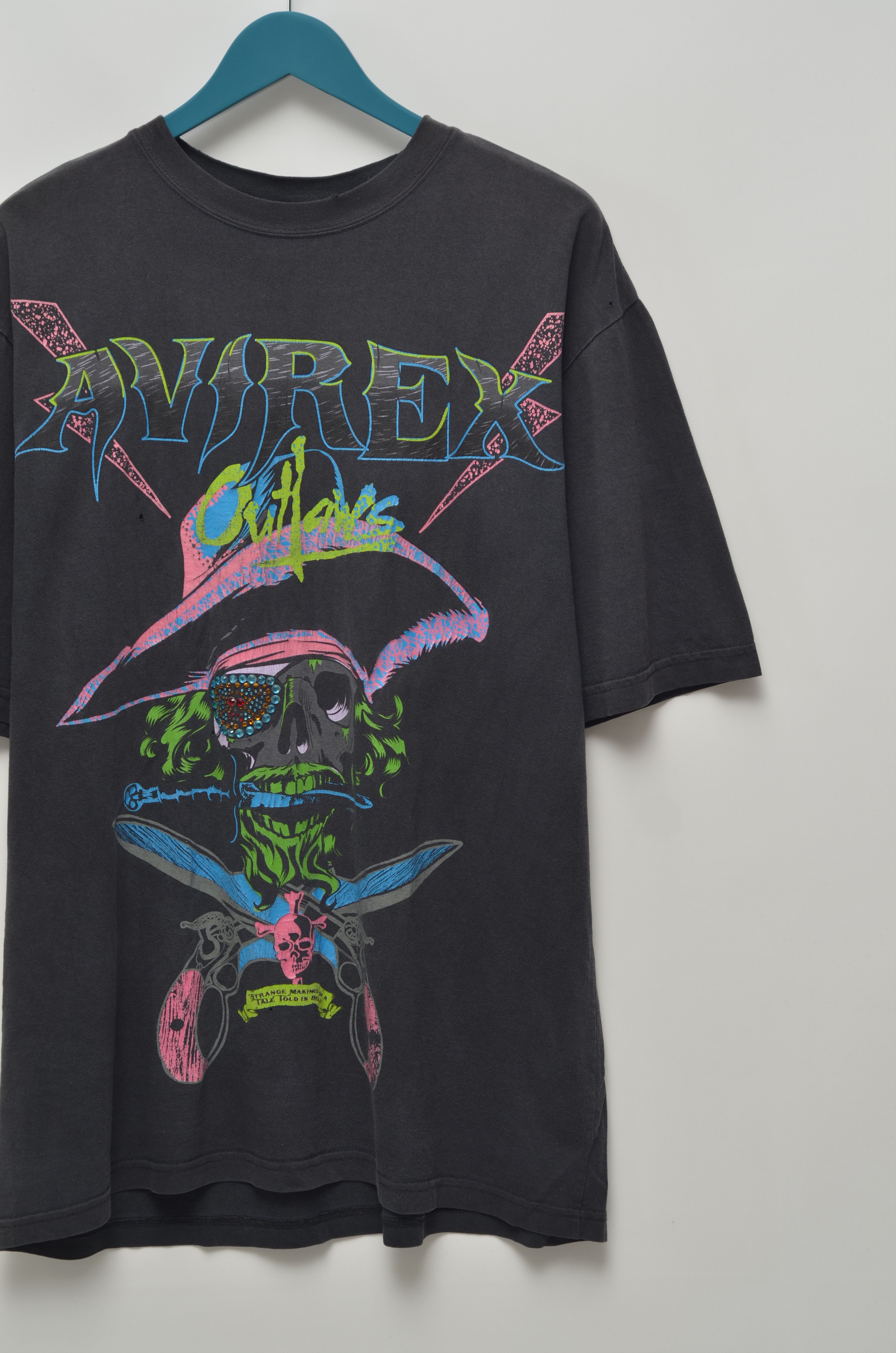 AVIREX Vintage Big Pirate Print Tee Shirt Made in Mexico