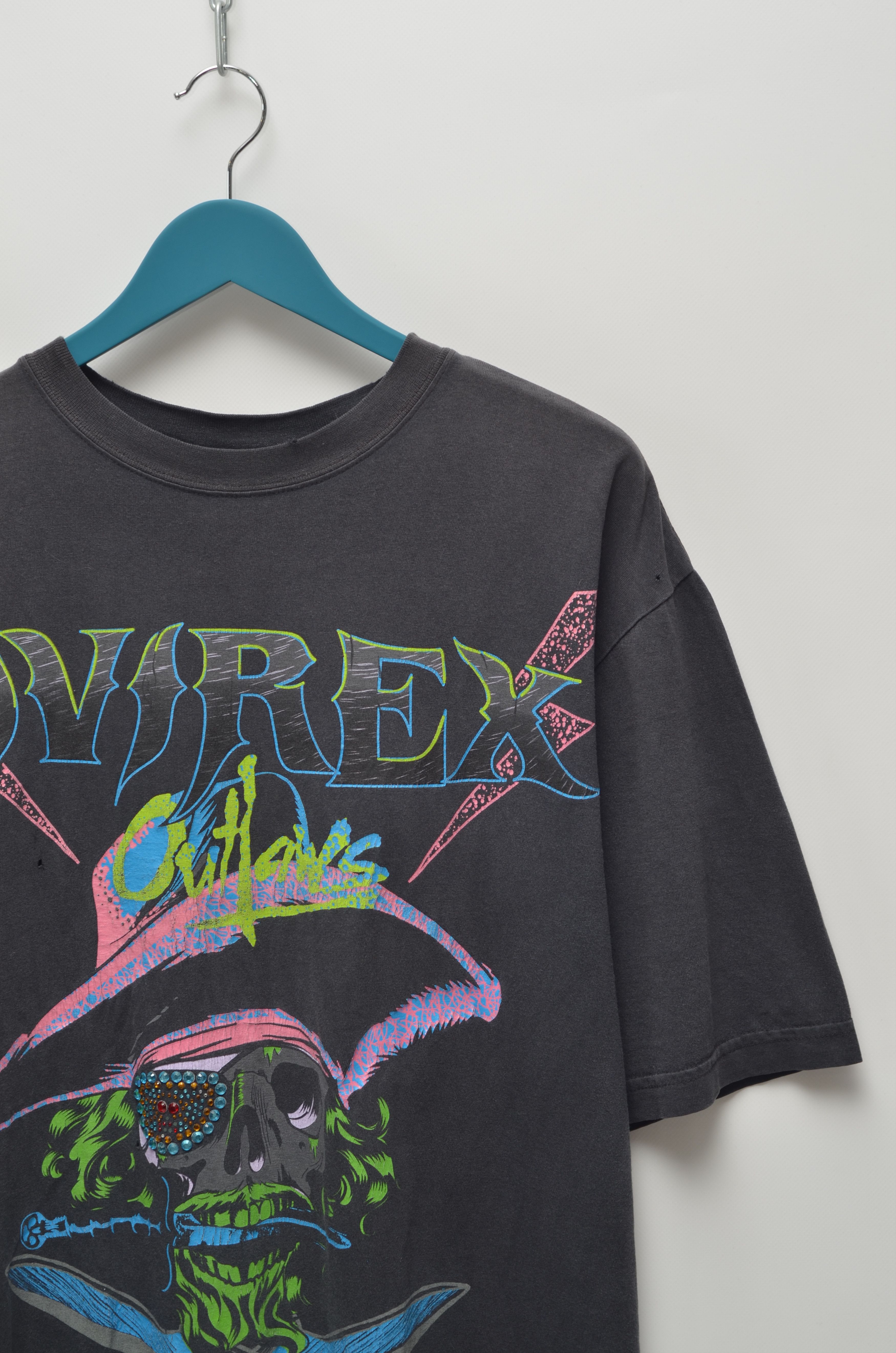AVIREX Vintage Big Pirate Print Tee Shirt Made in Mexico