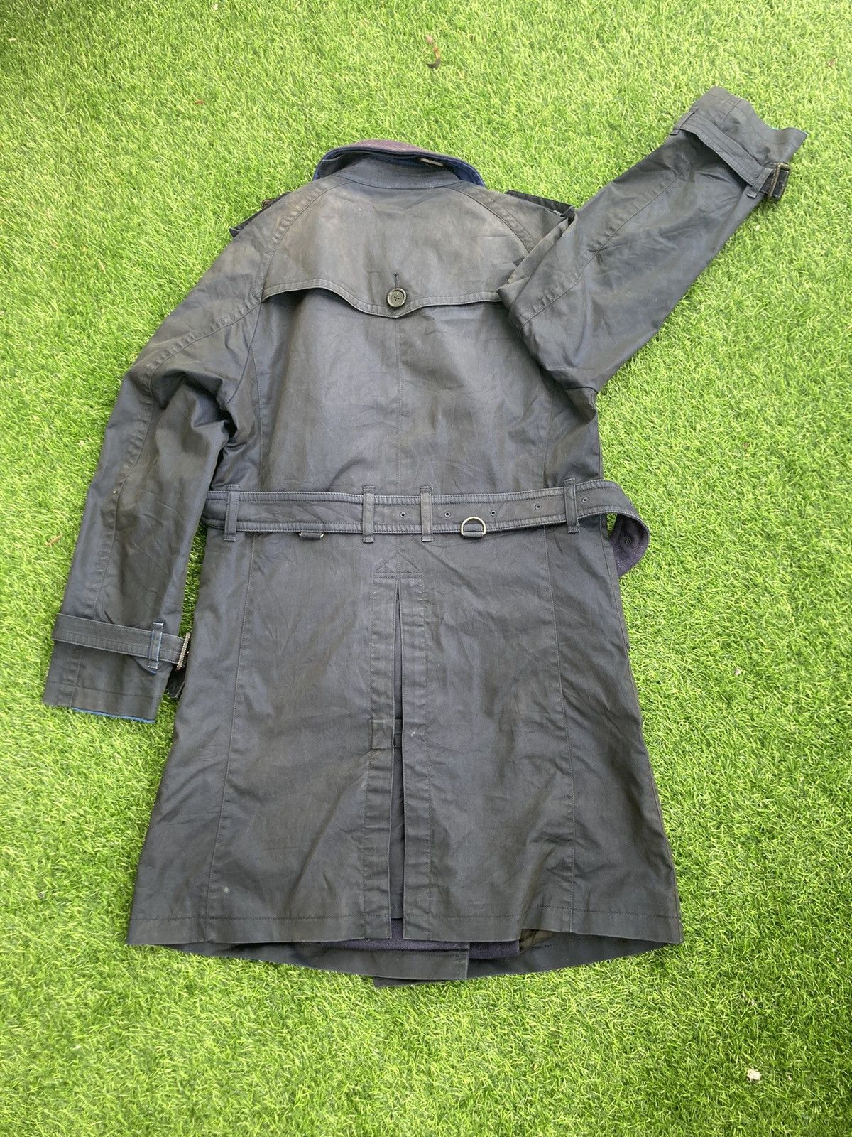 Black Label DISTRESSED BURBERRY BLACK LABEL TRENCH COAT Size US M / EU 48-50 / 2 - 2 Thumbnail