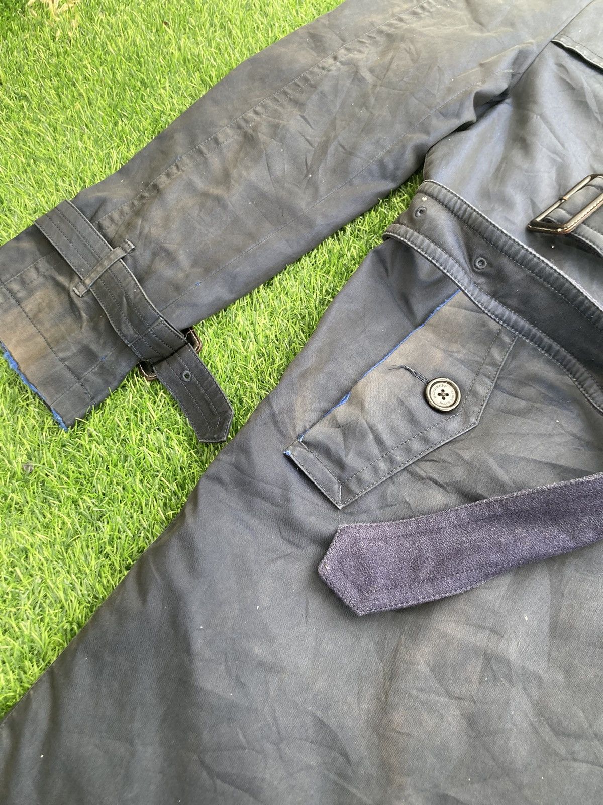 Black Label DISTRESSED BURBERRY BLACK LABEL TRENCH COAT Size US M / EU 48-50 / 2 - 7 Thumbnail