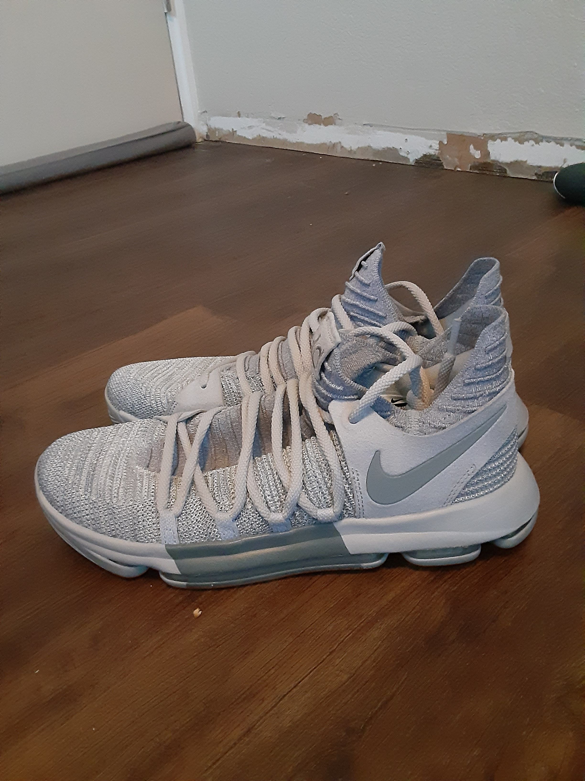 kd 10 wolf grey