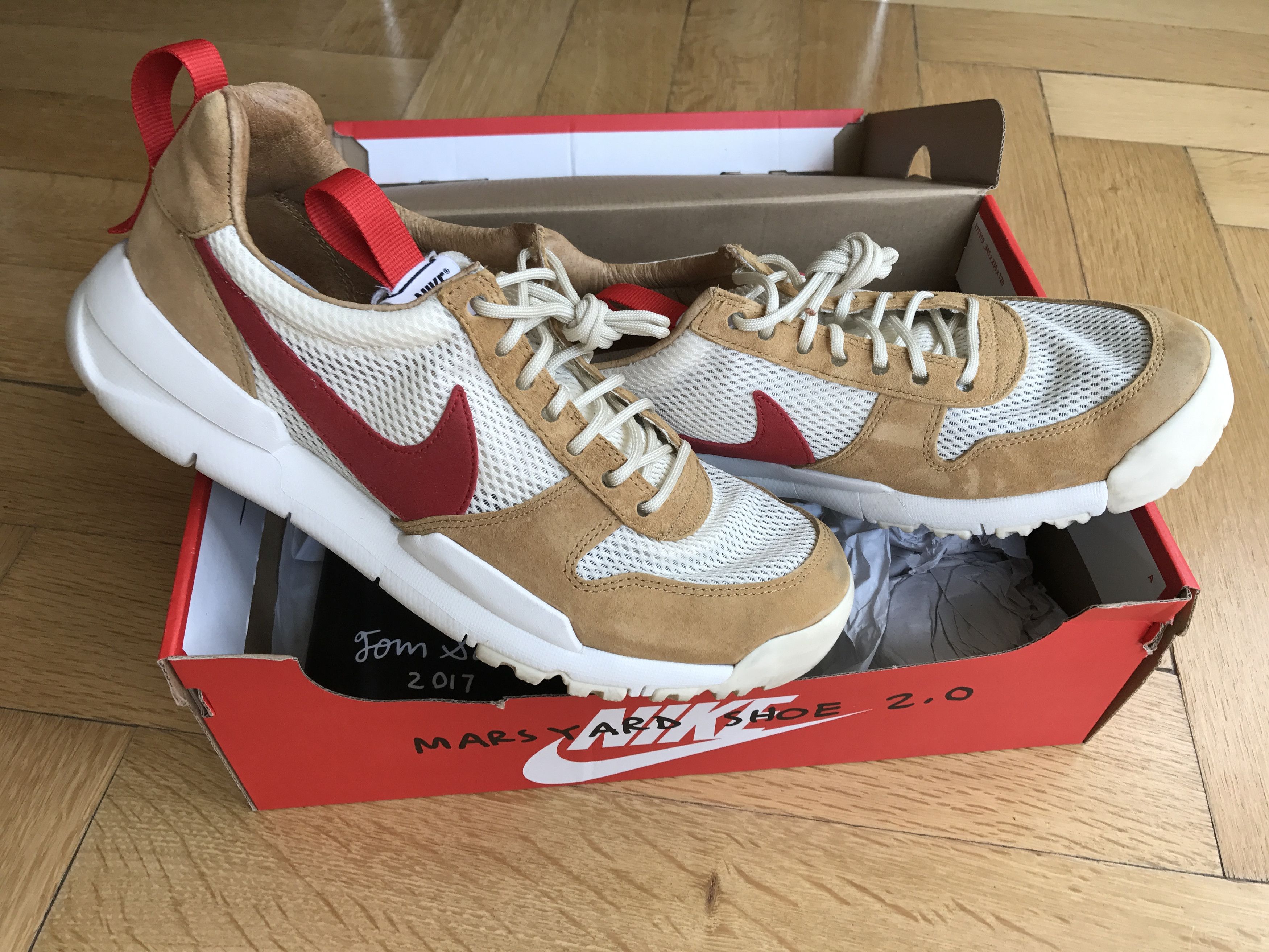 Nikelab mars outlet yard