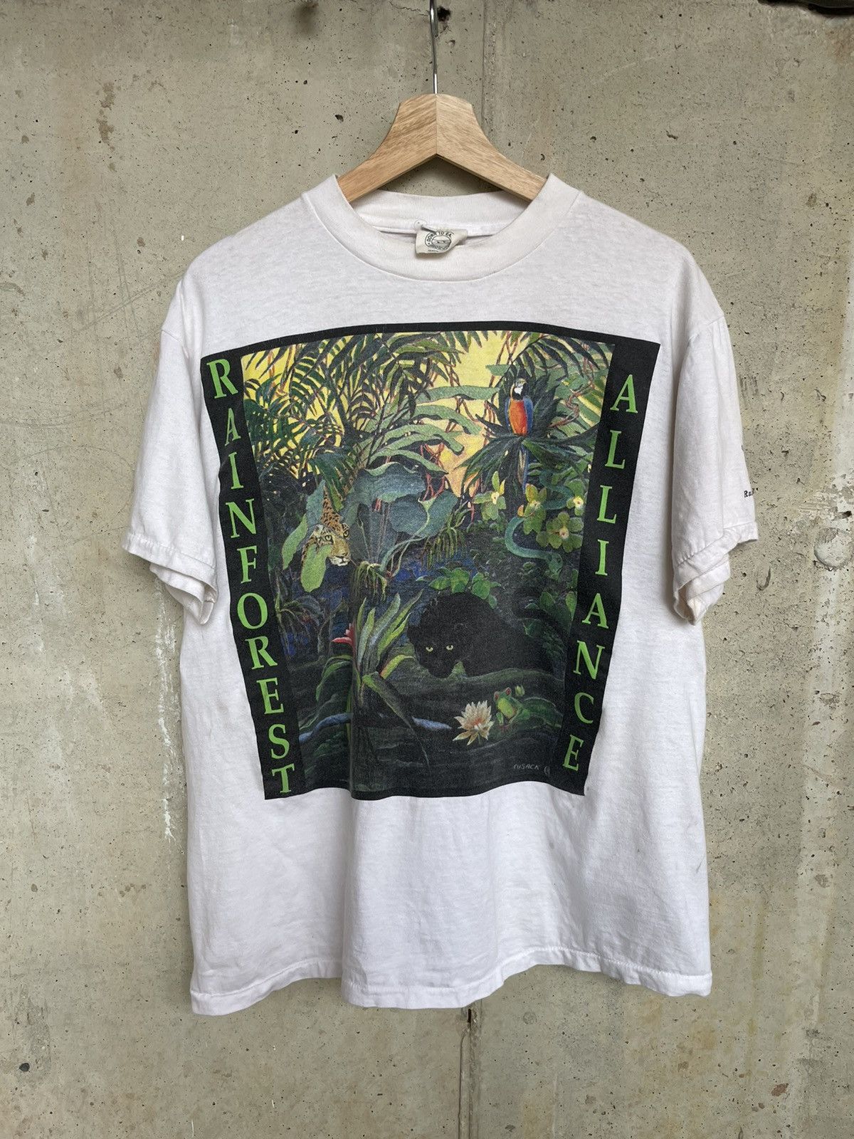 Vintage Vintage 90s Wildlife Rainforest Alliance Nature Tee Size US M / EU 48-50 / 2 - 1 Thumbnail