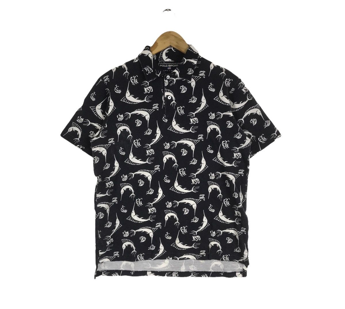 Polo Ralph Lauren × Vintage Vintage Polo Sport By Ralph Lauren Swordfish Fullprint Polo Size US M / EU 48-50 / 2 - 1 Thumbnail