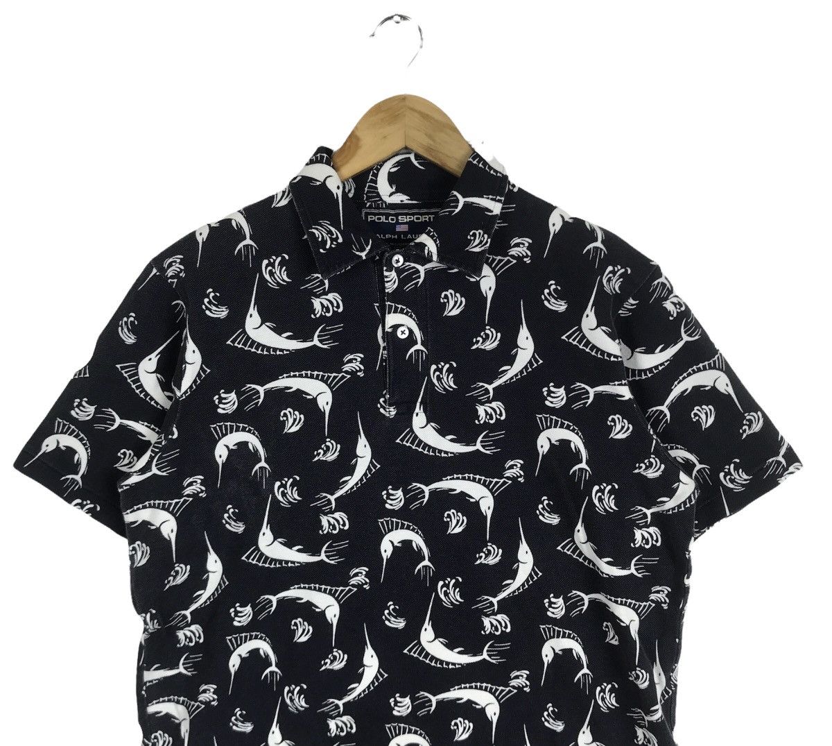 Polo Ralph Lauren × Vintage Vintage Polo Sport By Ralph Lauren Swordfish Fullprint Polo Size US M / EU 48-50 / 2 - 2 Thumbnail