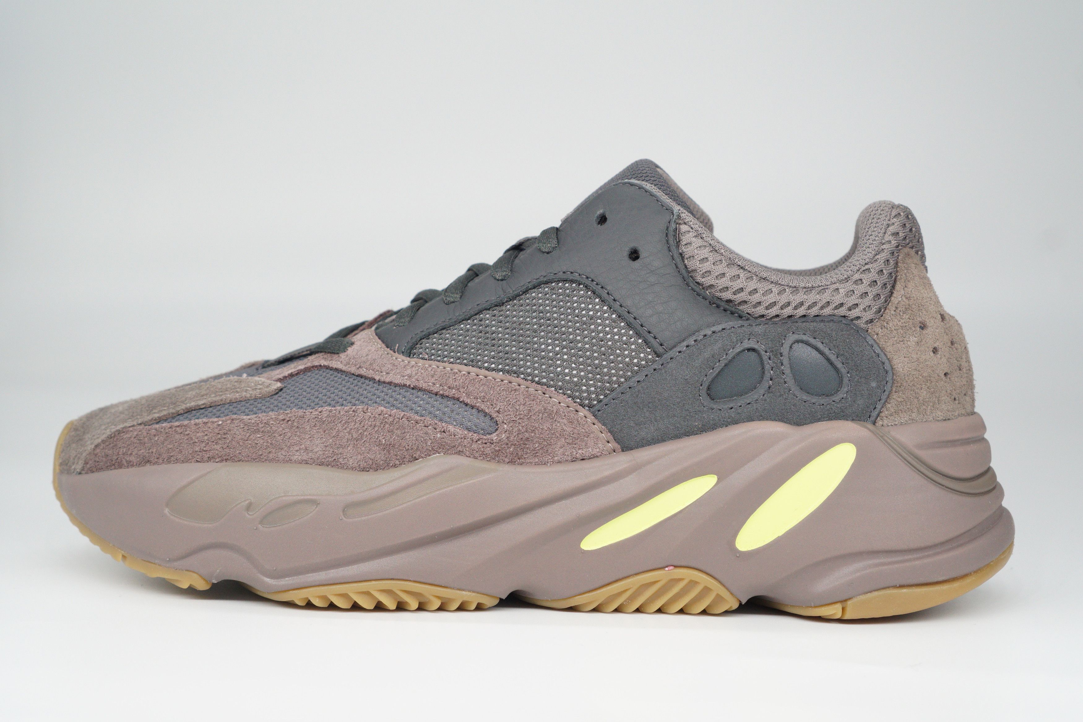 Adidas × Kanye West adidas Yeezy Boost 700 Mauve Size US 9 / EU 42 - 1 Thumbnail