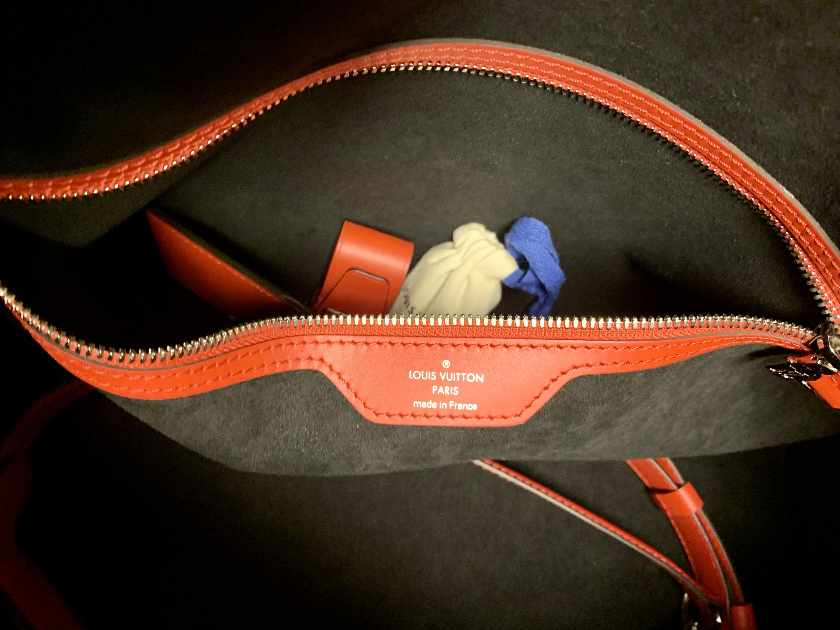 Louis Vuitton × Supreme Louis Vuitton x Supreme Keepall Bandouliere Epi 45 Red Size ONE SIZE - 5 Thumbnail