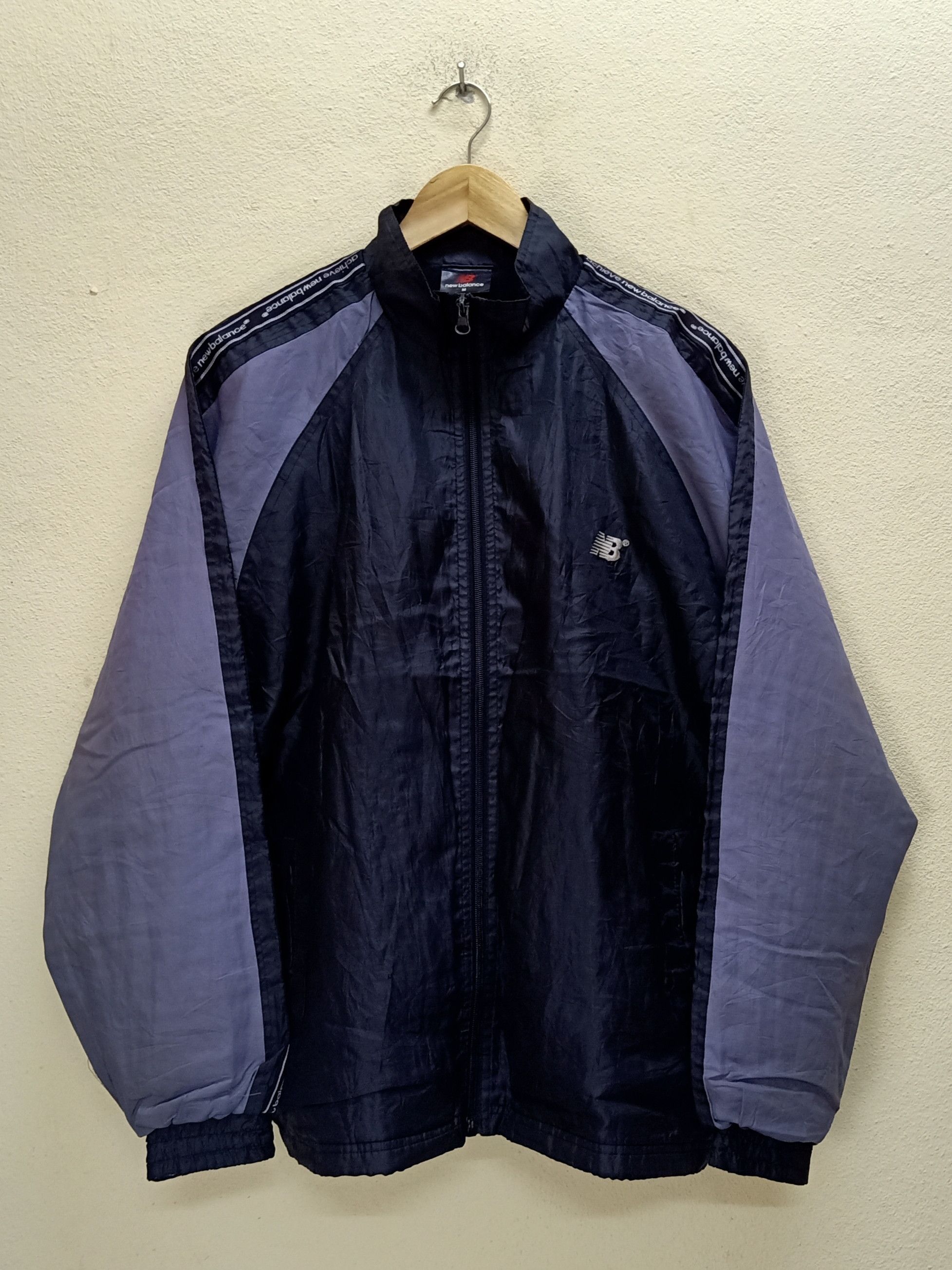 New Balance × Vintage NEW BALANCE Achieve Side Tape Embroidery Windbreaker Jacket Size US M / EU 48-50 / 2 - 1 Thumbnail