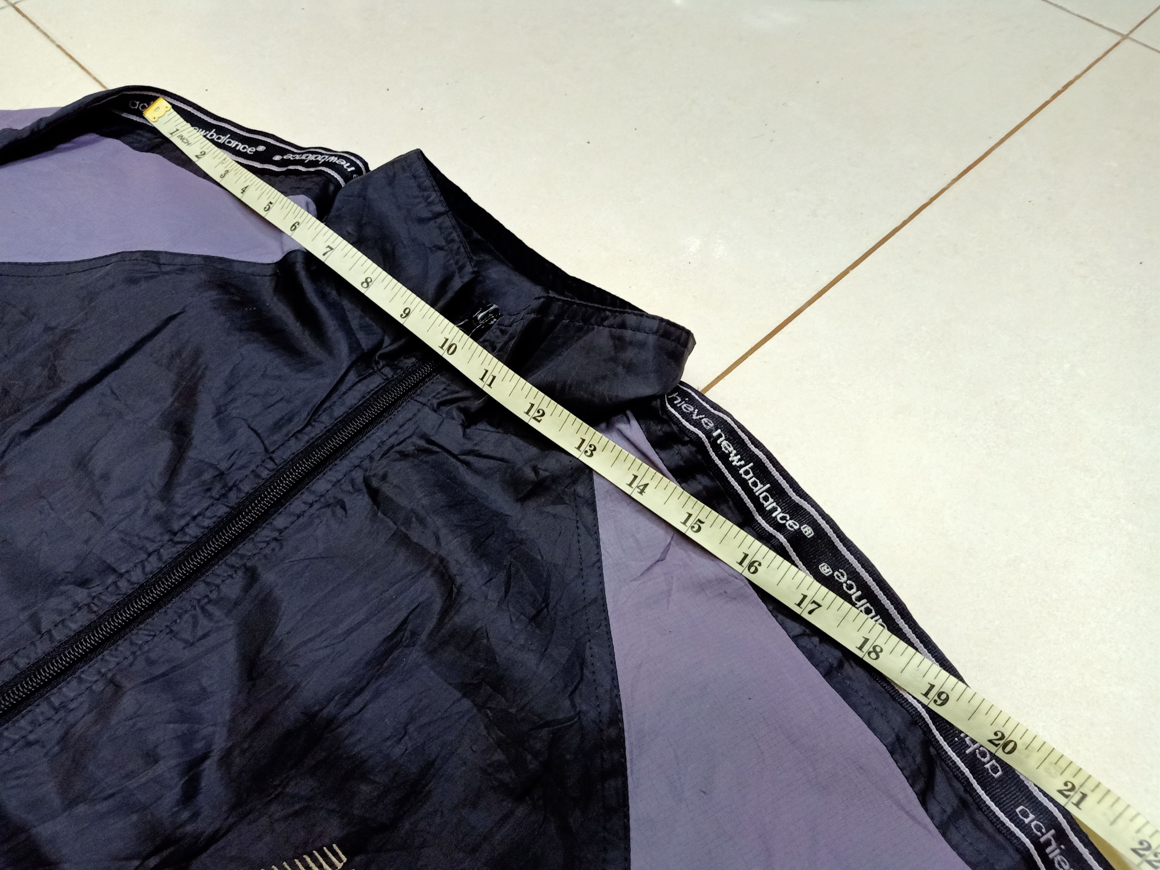 New Balance × Vintage NEW BALANCE Achieve Side Tape Embroidery Windbreaker Jacket Size US M / EU 48-50 / 2 - 12 Thumbnail