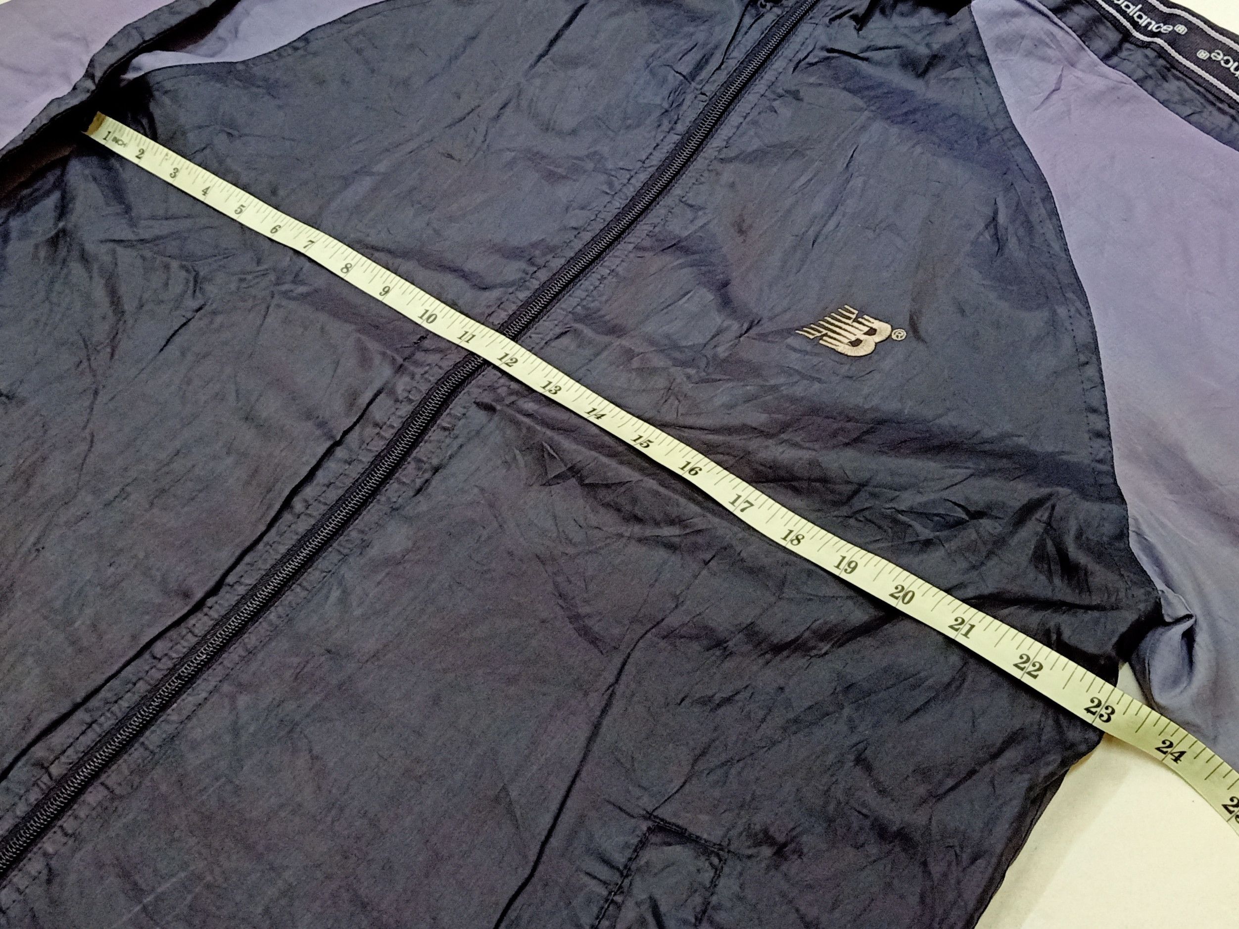 New Balance × Vintage NEW BALANCE Achieve Side Tape Embroidery Windbreaker Jacket Size US M / EU 48-50 / 2 - 10 Thumbnail