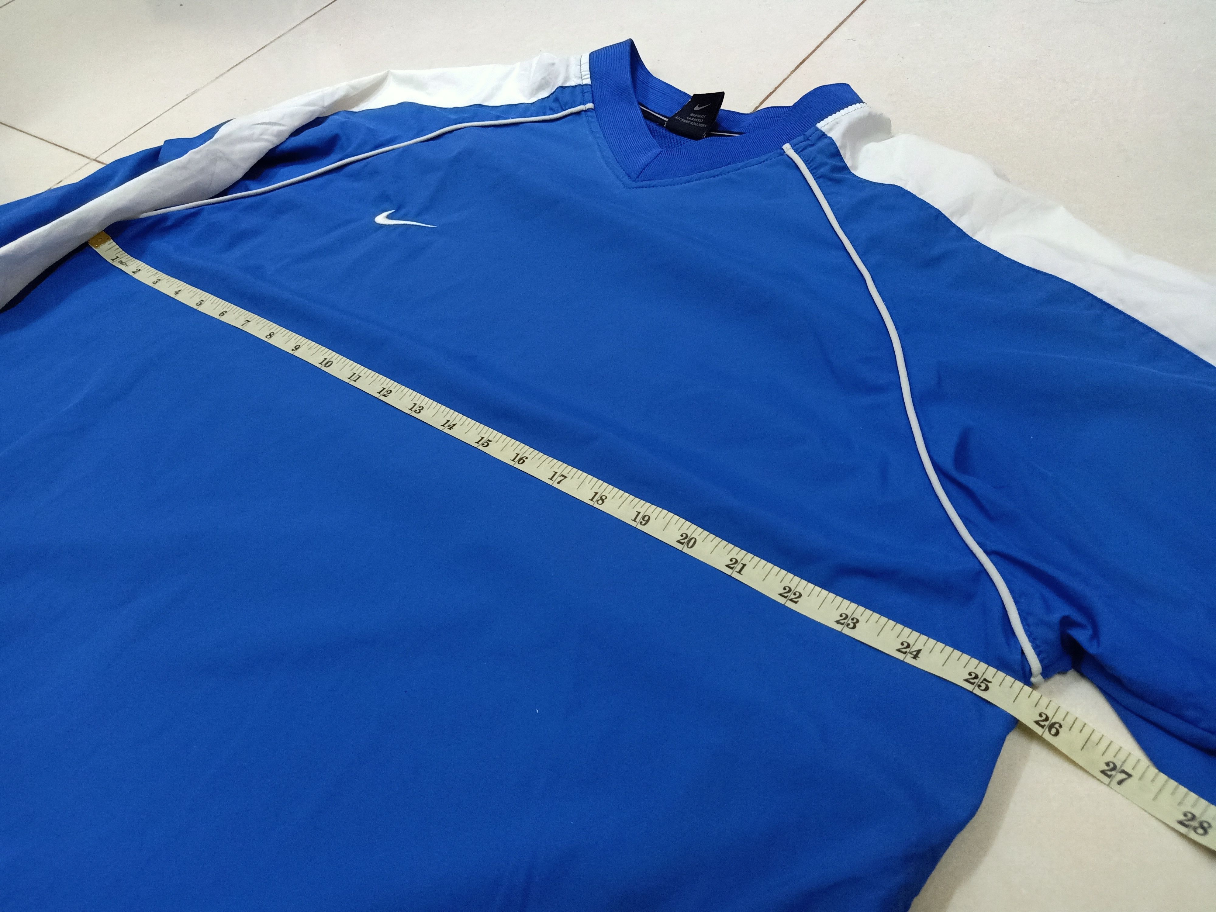 Nike × Vintage NIKE Swoosh Blue Thin Lite Windbreaker Jerseys Size US XL / EU 56 / 4 - 8 Thumbnail