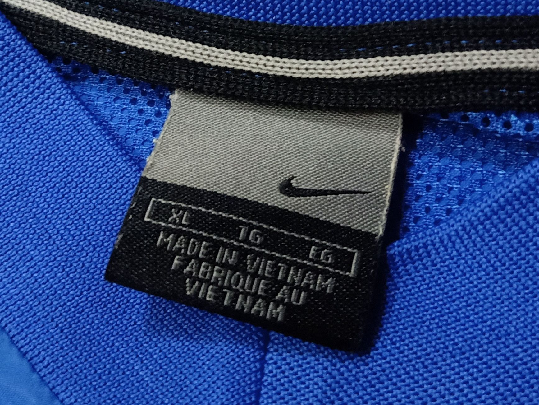 Nike × Vintage NIKE Swoosh Blue Thin Lite Windbreaker Jerseys Size US XL / EU 56 / 4 - 4 Thumbnail