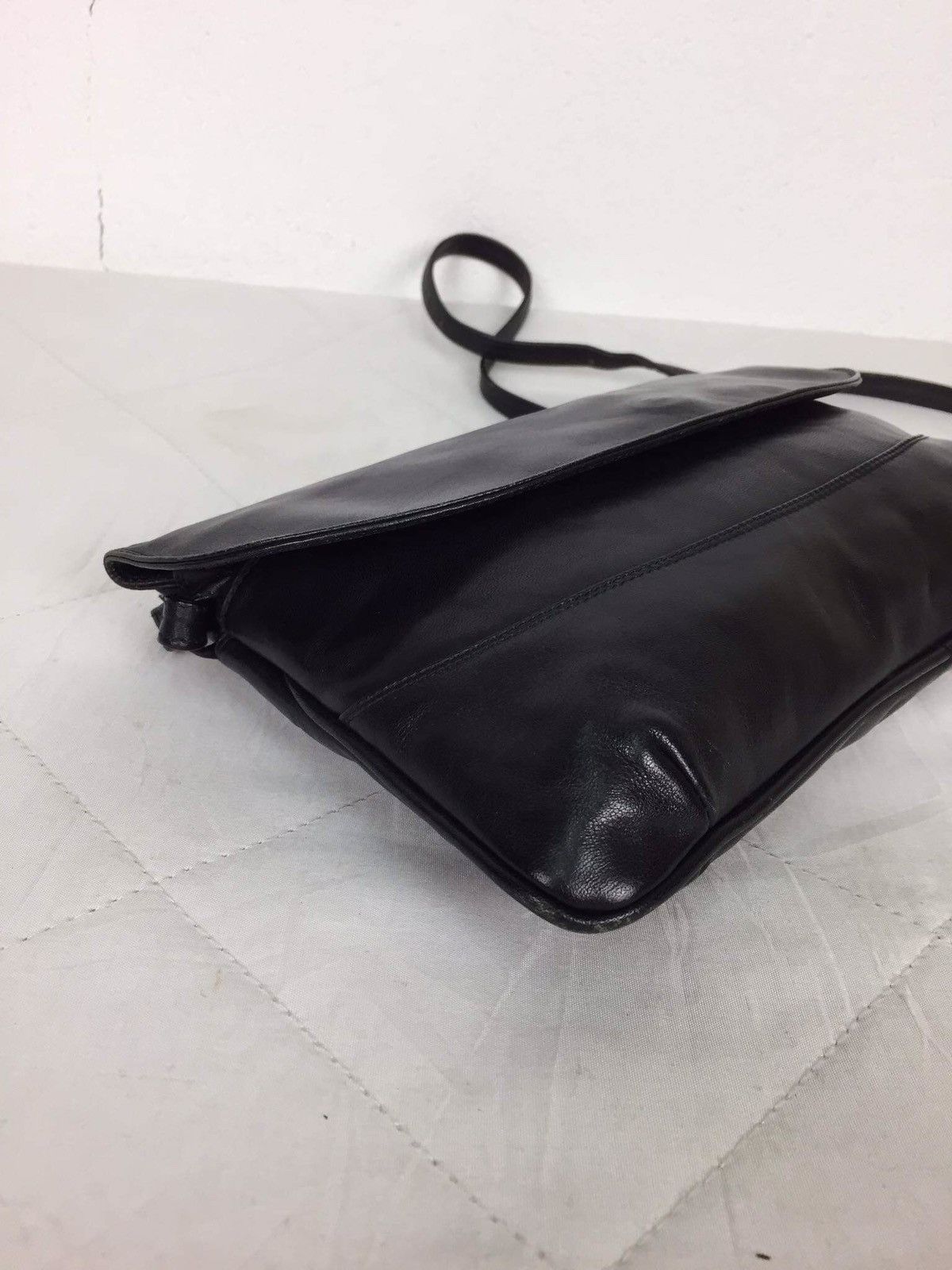 Genuine Leather Vintage Enny Italy Leather Crossbody Shoulder Bag Size ONE SIZE - 4 Thumbnail