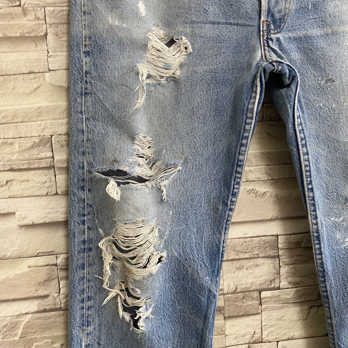 Levi's Vintage 90s Levis 501 Thrashed Jeans 34x30 USA Size US 34 / EU 50 - 7 Thumbnail