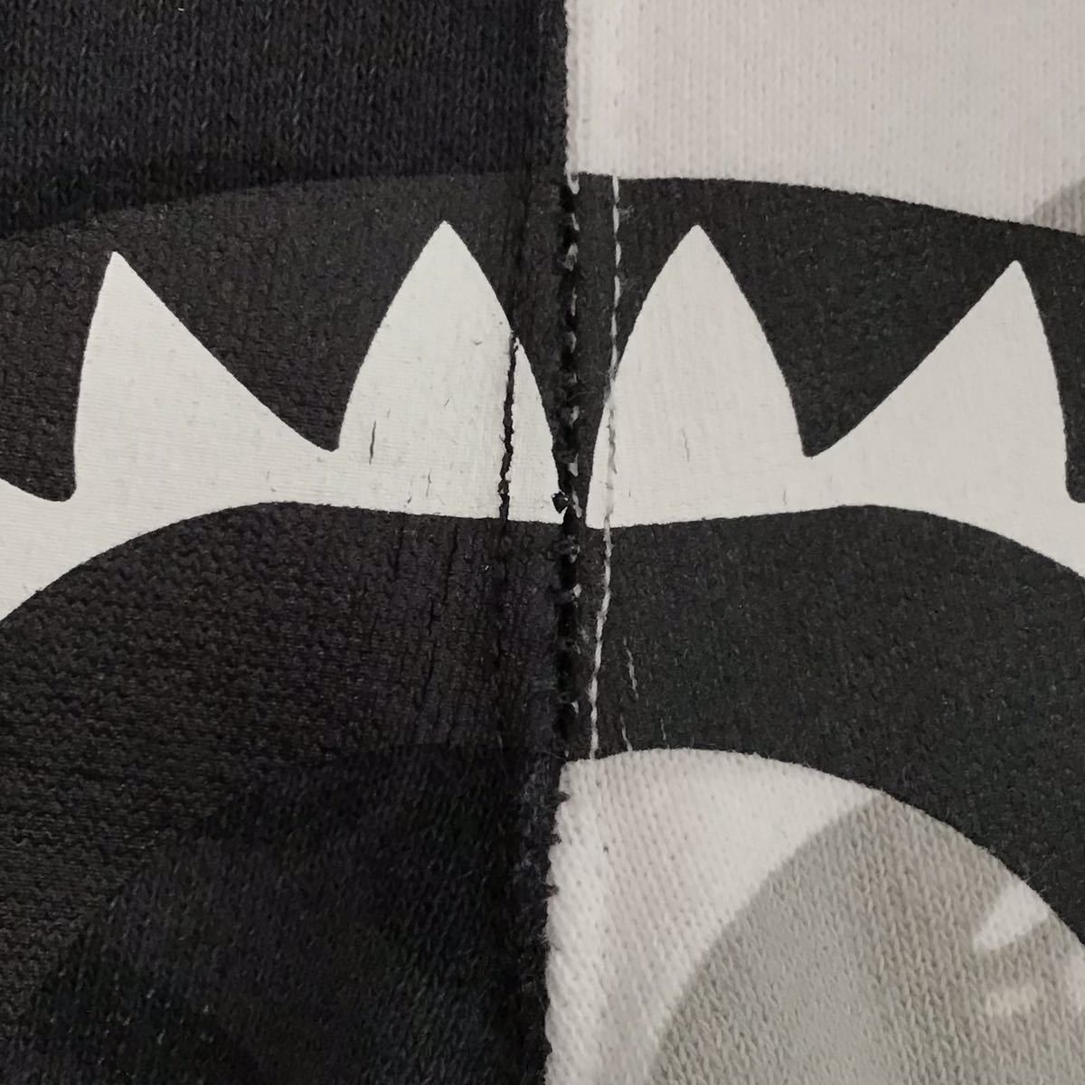 Bape × Neighborhood BAPE × NEIGHBORHOOD Shark sweat pants BAPE camo ★size M Size US 32 / EU 48 - 8 Thumbnail