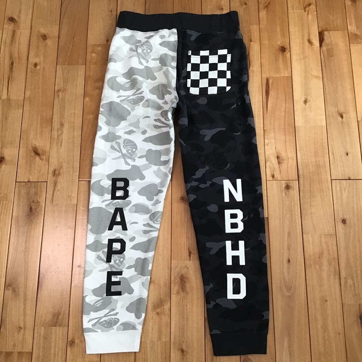 Bape × Neighborhood BAPE × NEIGHBORHOOD Shark sweat pants BAPE camo ★size M Size US 32 / EU 48 - 3 Thumbnail