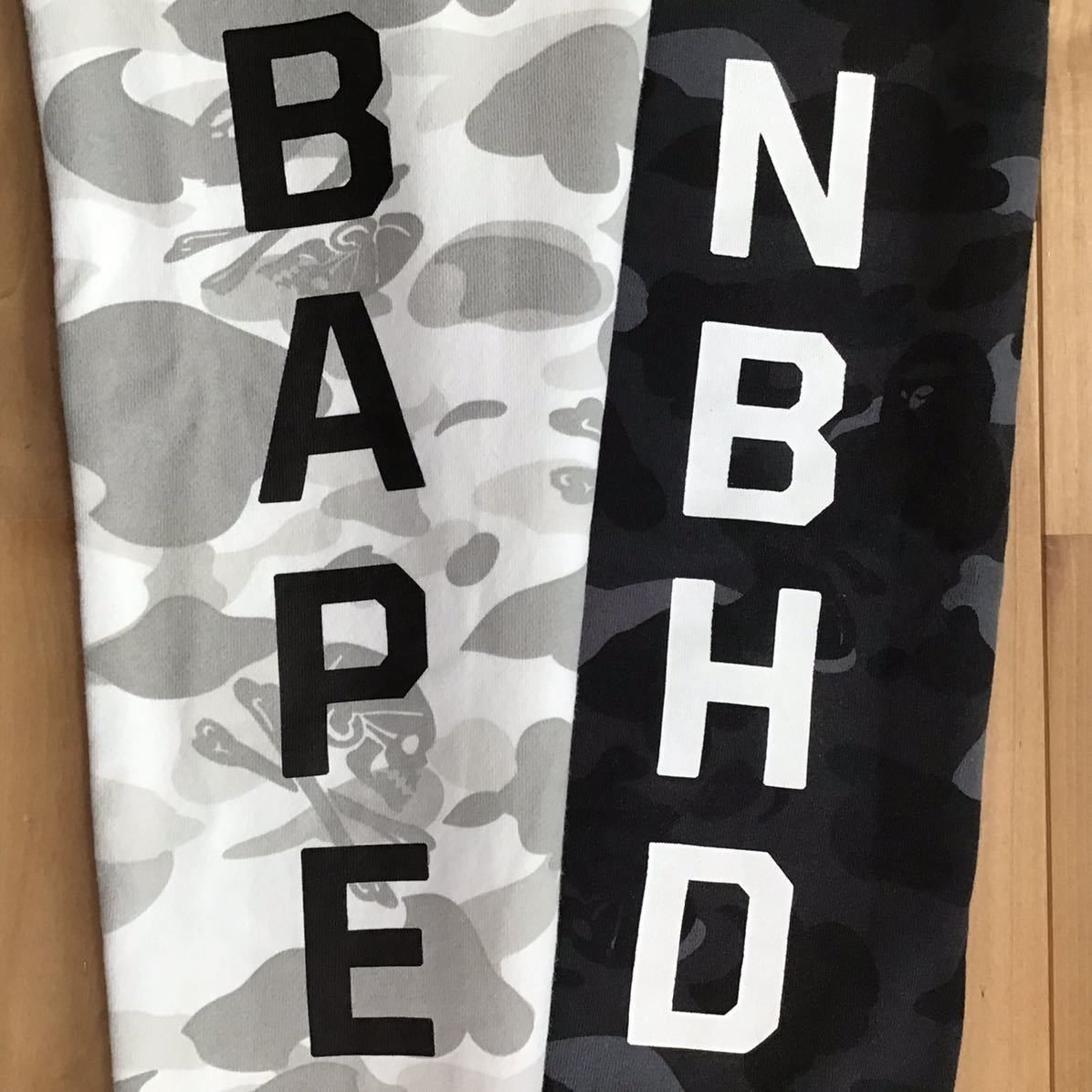 Bape × Neighborhood BAPE × NEIGHBORHOOD Shark sweat pants BAPE camo ★size M Size US 32 / EU 48 - 4 Thumbnail