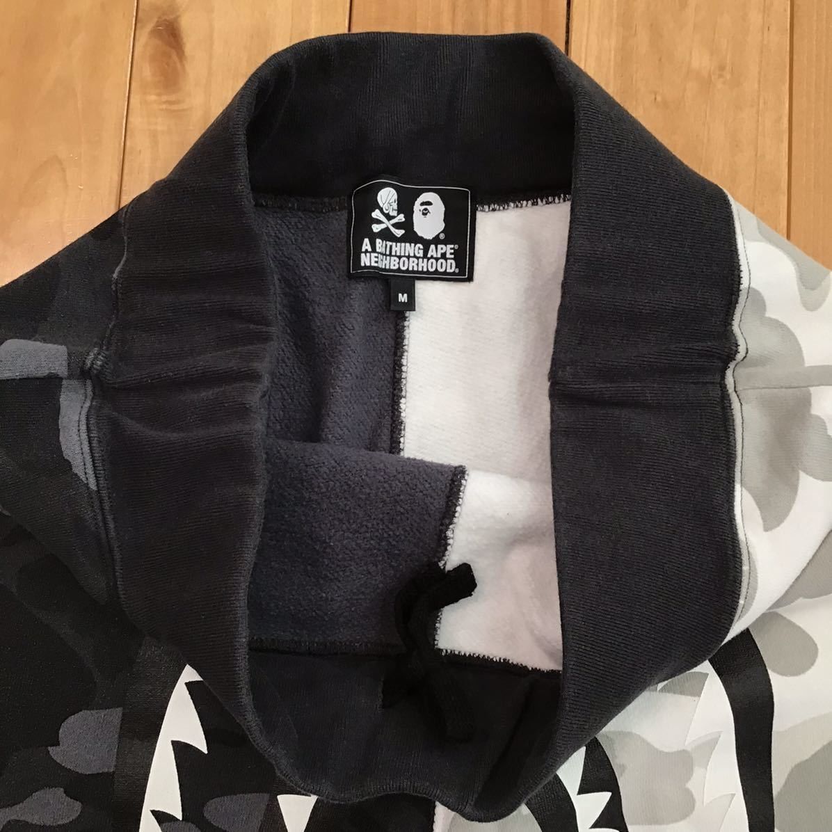 Bape × Neighborhood BAPE × NEIGHBORHOOD Shark sweat pants BAPE camo ★size M Size US 32 / EU 48 - 5 Thumbnail
