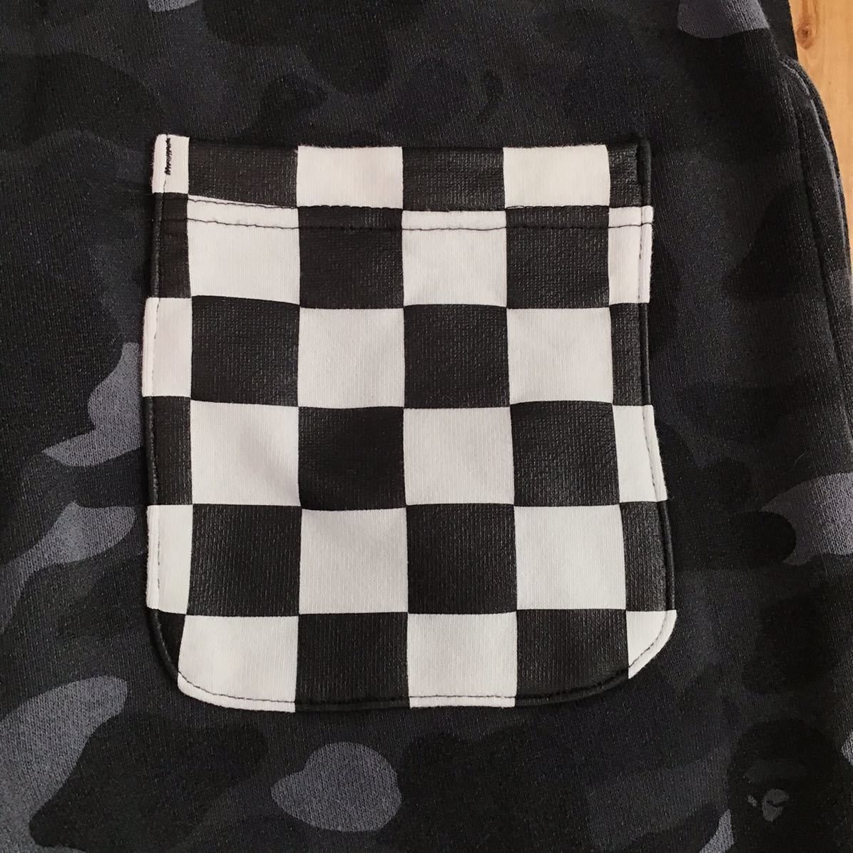 Bape × Neighborhood BAPE × NEIGHBORHOOD Shark sweat pants BAPE camo ★size M Size US 32 / EU 48 - 7 Thumbnail