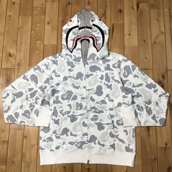 Bape space discount camo hoodie white